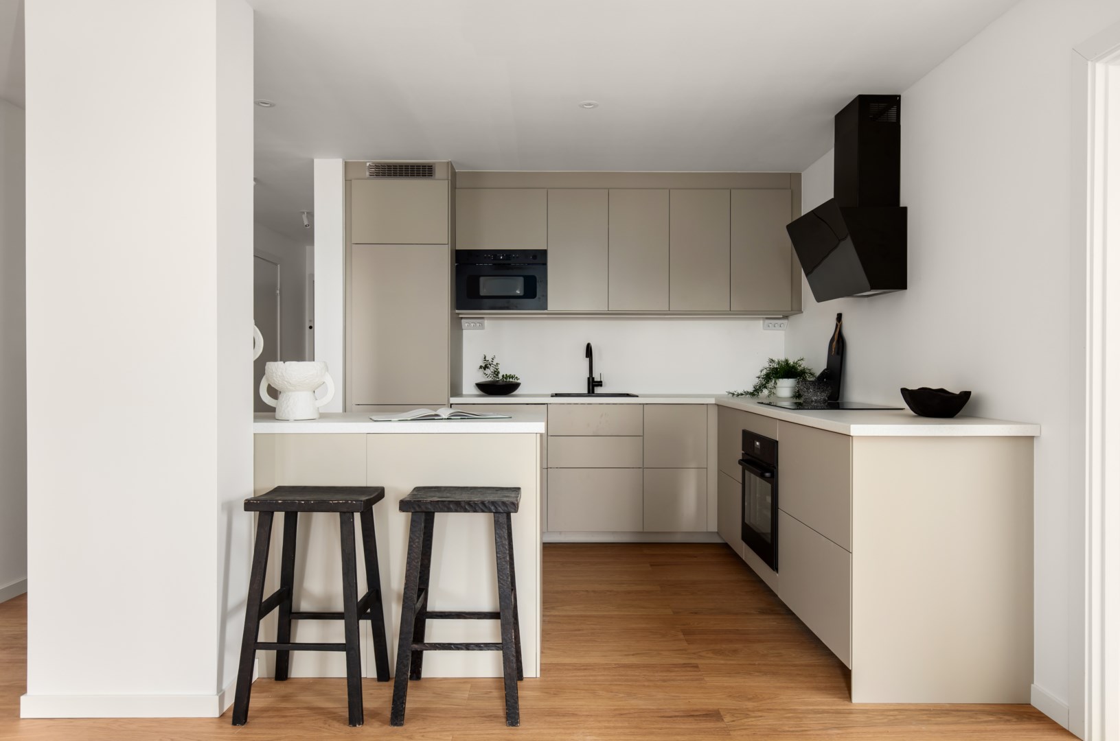 Bostadsbild från Ormingeringen 68, Till salu i Västra Orminge, Nacka