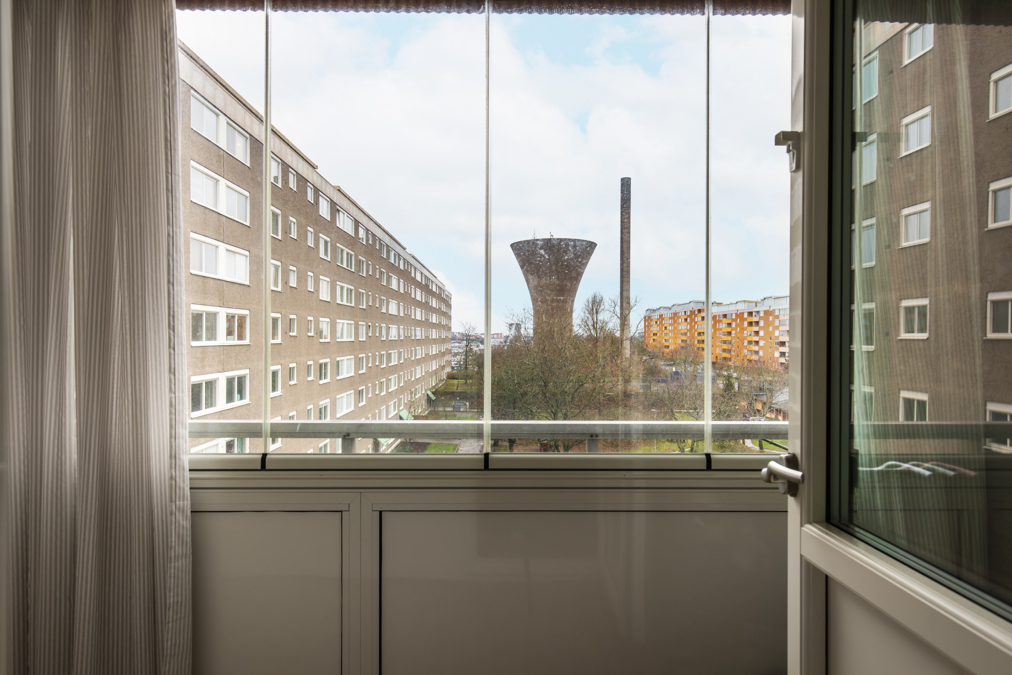 Bostadsbild från Henriksdalsringen 105, Till salu i Henriksdalsberget, Nacka