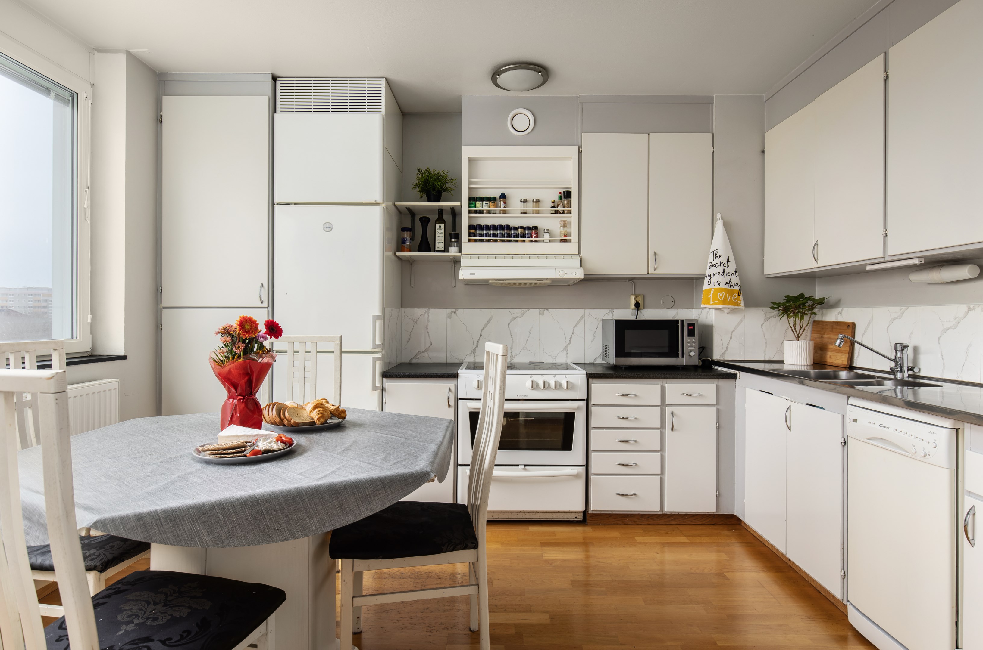 Bostadsbild från Henriksdalsringen 105, Till salu i Henriksdalsberget, Nacka