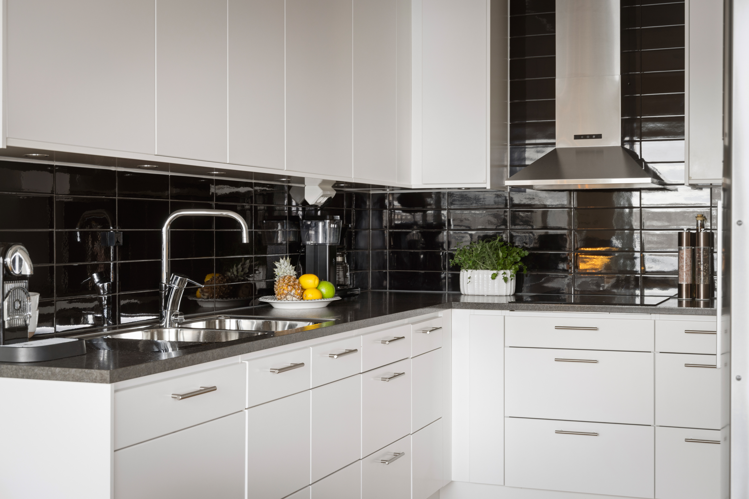 Bostadsbild från Finnboda kajväg 14E, Till salu i Finnboda Hamn, Nacka