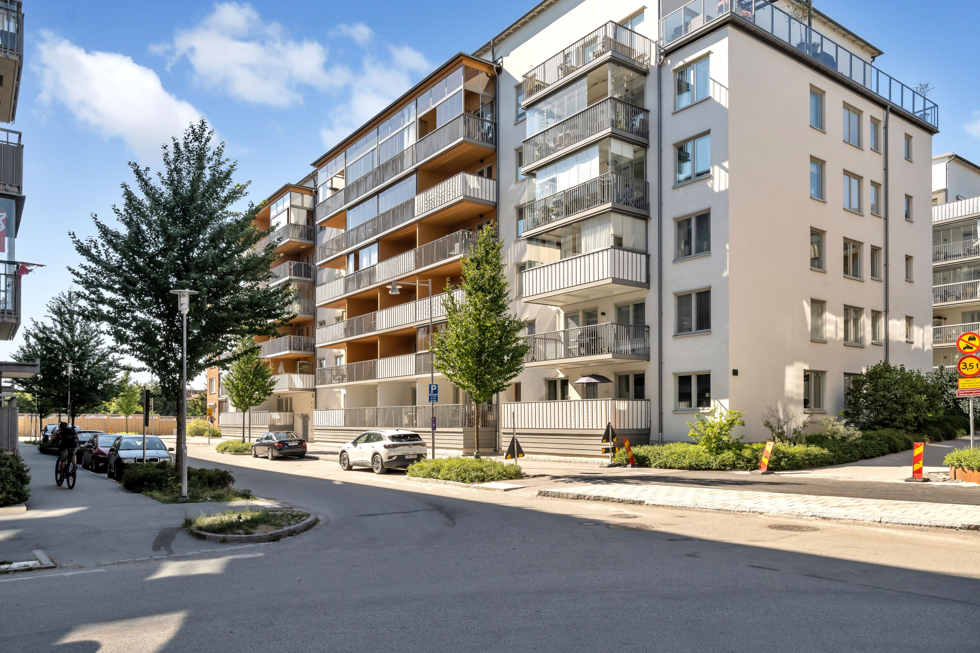 Bostadsbild från Margit Sahlins gata 3, Till salu i Kapellgärdet, Uppsala