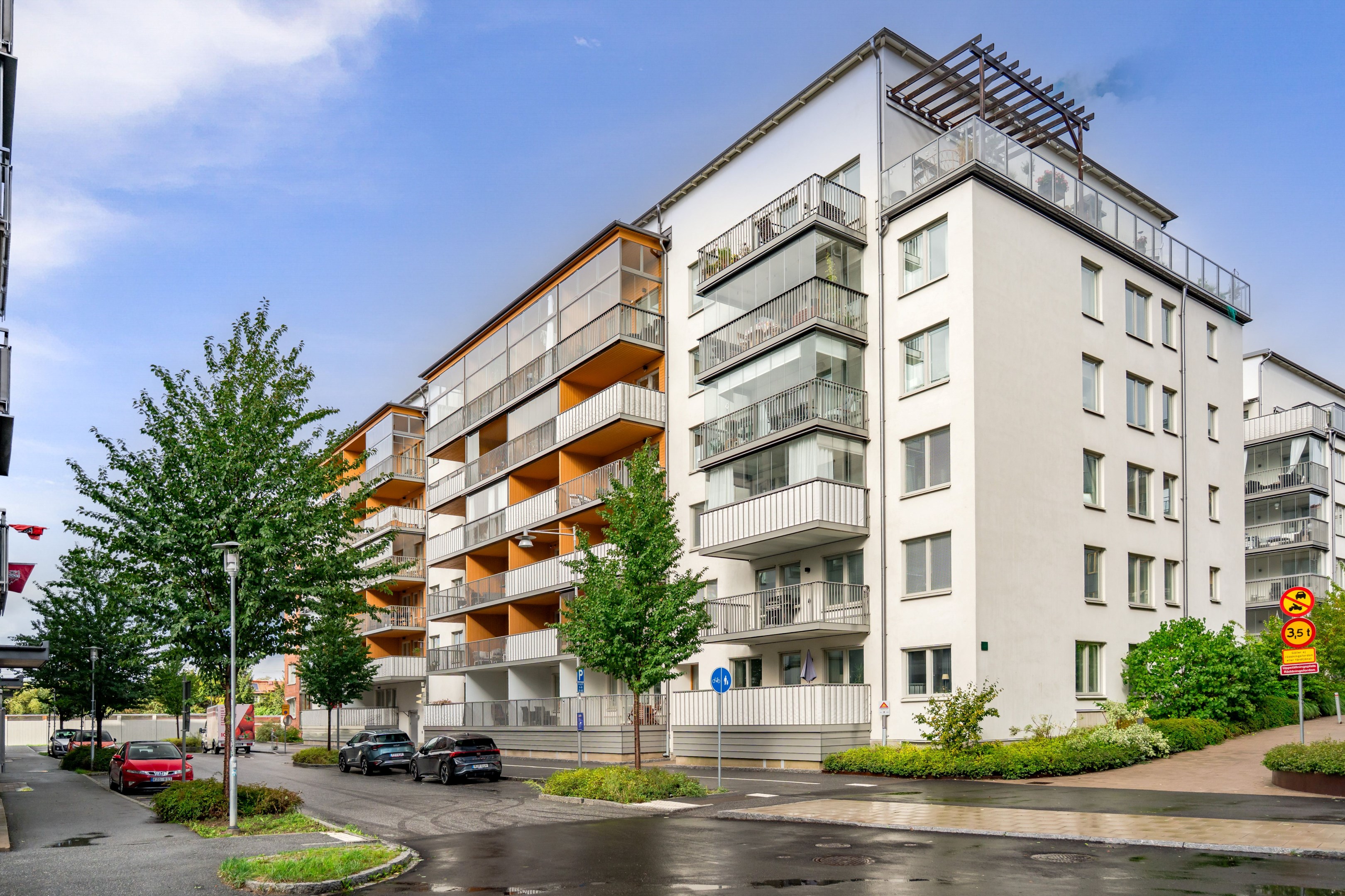 Bostadsbild från Margit Sahlins gata 3, Till salu i Kapellgärdet, Uppsala