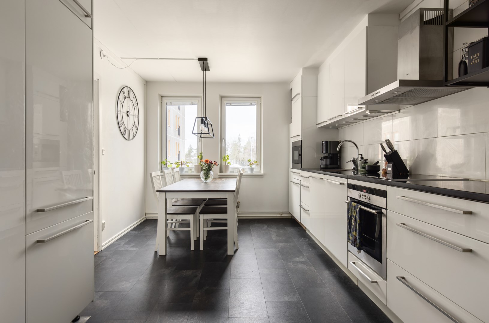 Bostadsbild från Ormingeringen 71, Till salu i Västra Orminge, Nacka