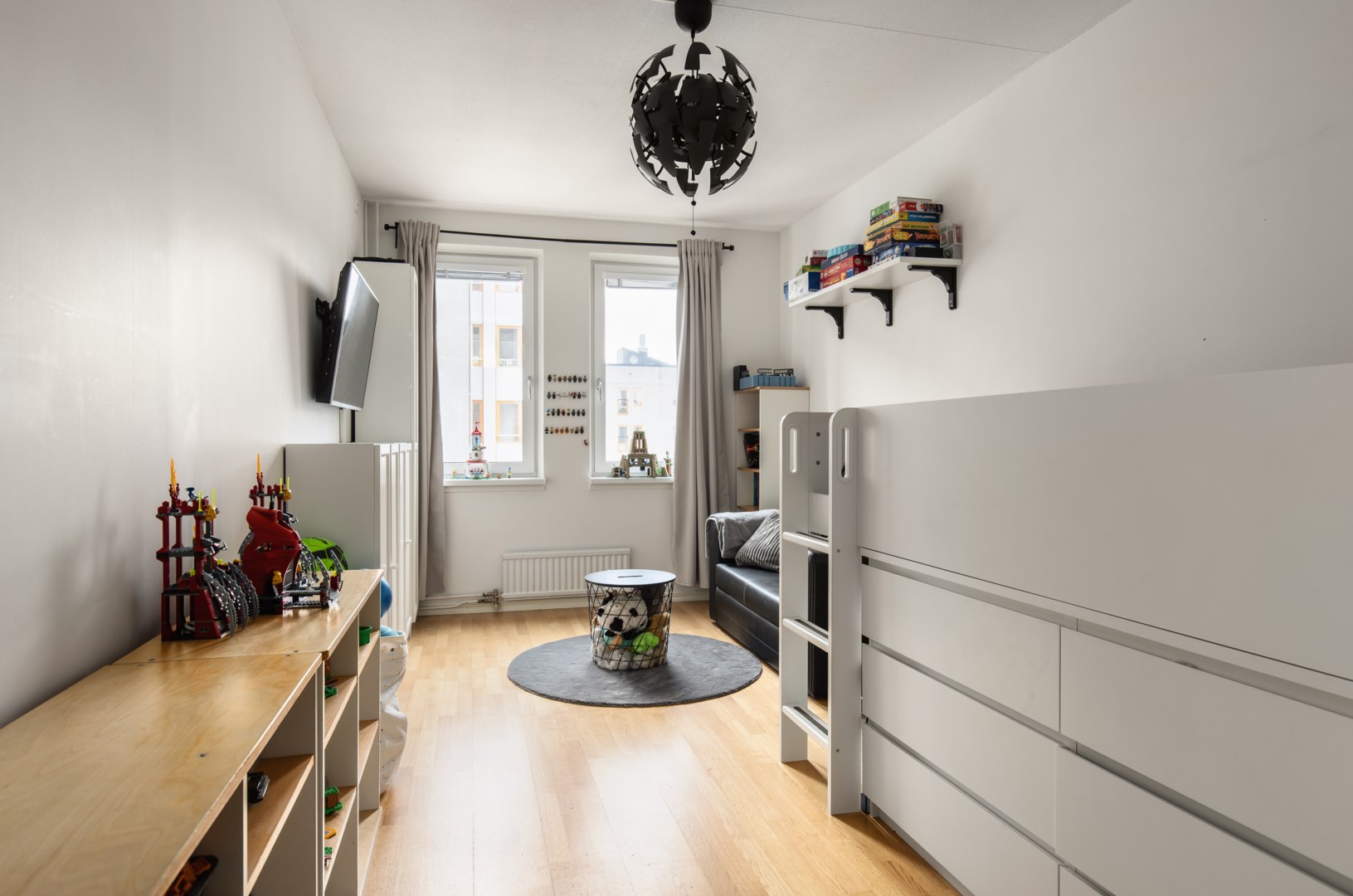 Bostadsbild från Ormingeringen 71, Till salu i Västra Orminge, Nacka