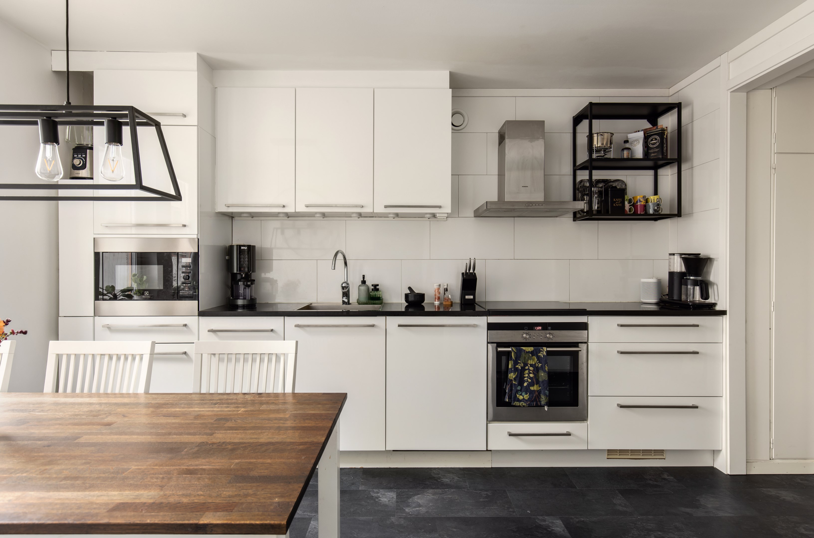 Bostadsbild från Ormingeringen 71, Till salu i Västra Orminge, Nacka