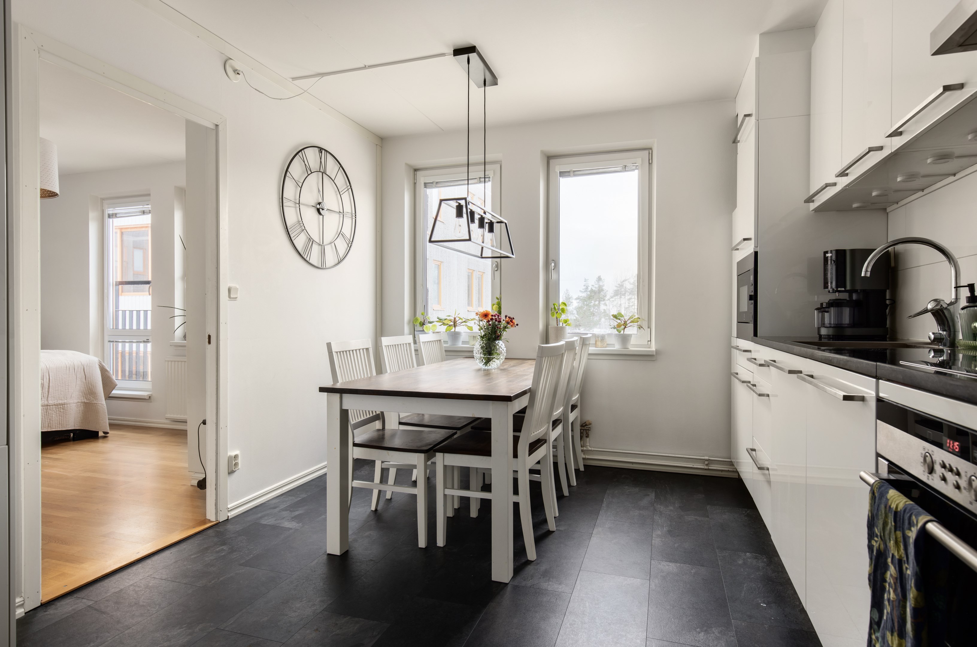 Bostadsbild från Ormingeringen 71, Till salu i Västra Orminge, Nacka