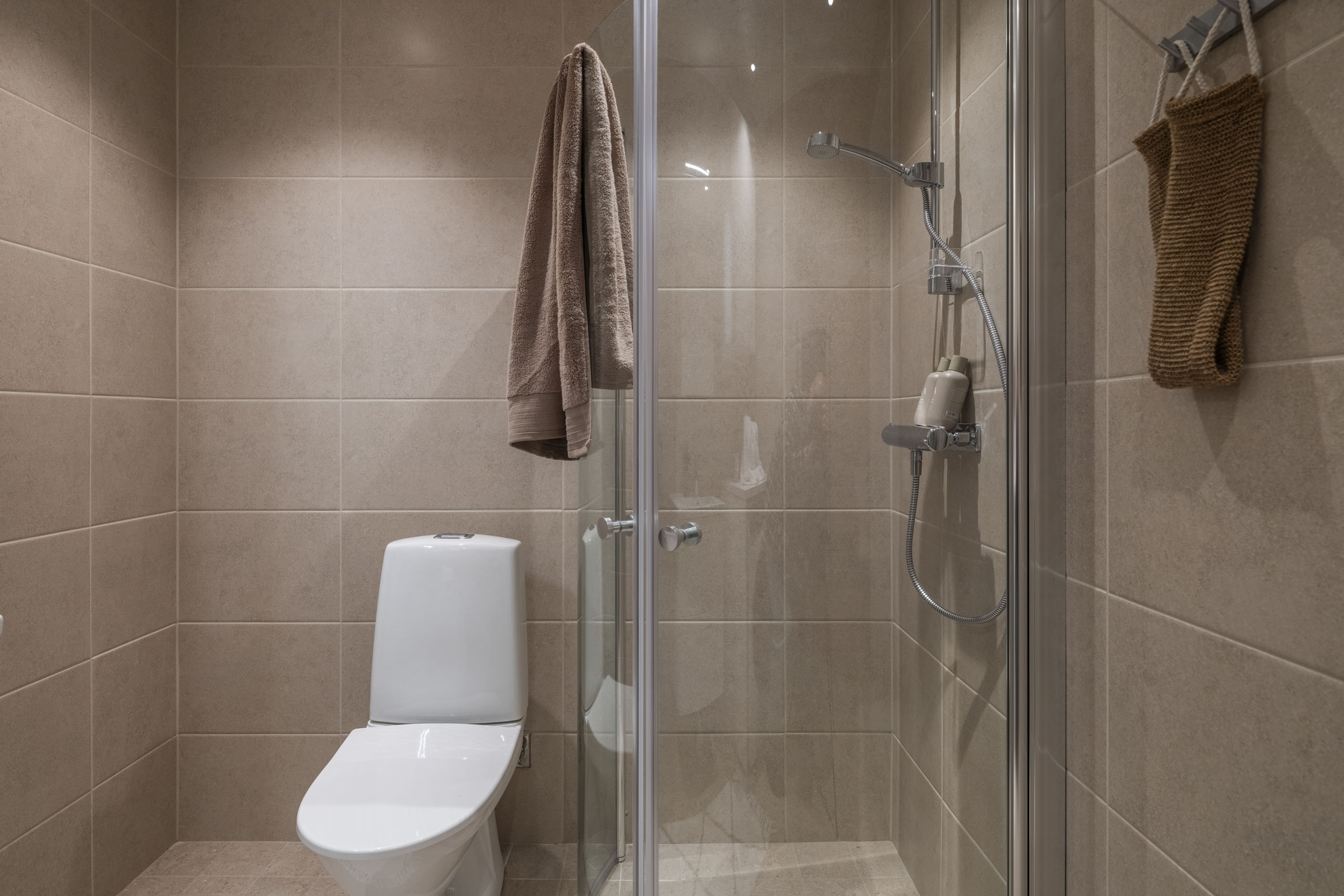 Bostadsbild från Centralvägen 101, Till salu i Roslags Näsby, Täby