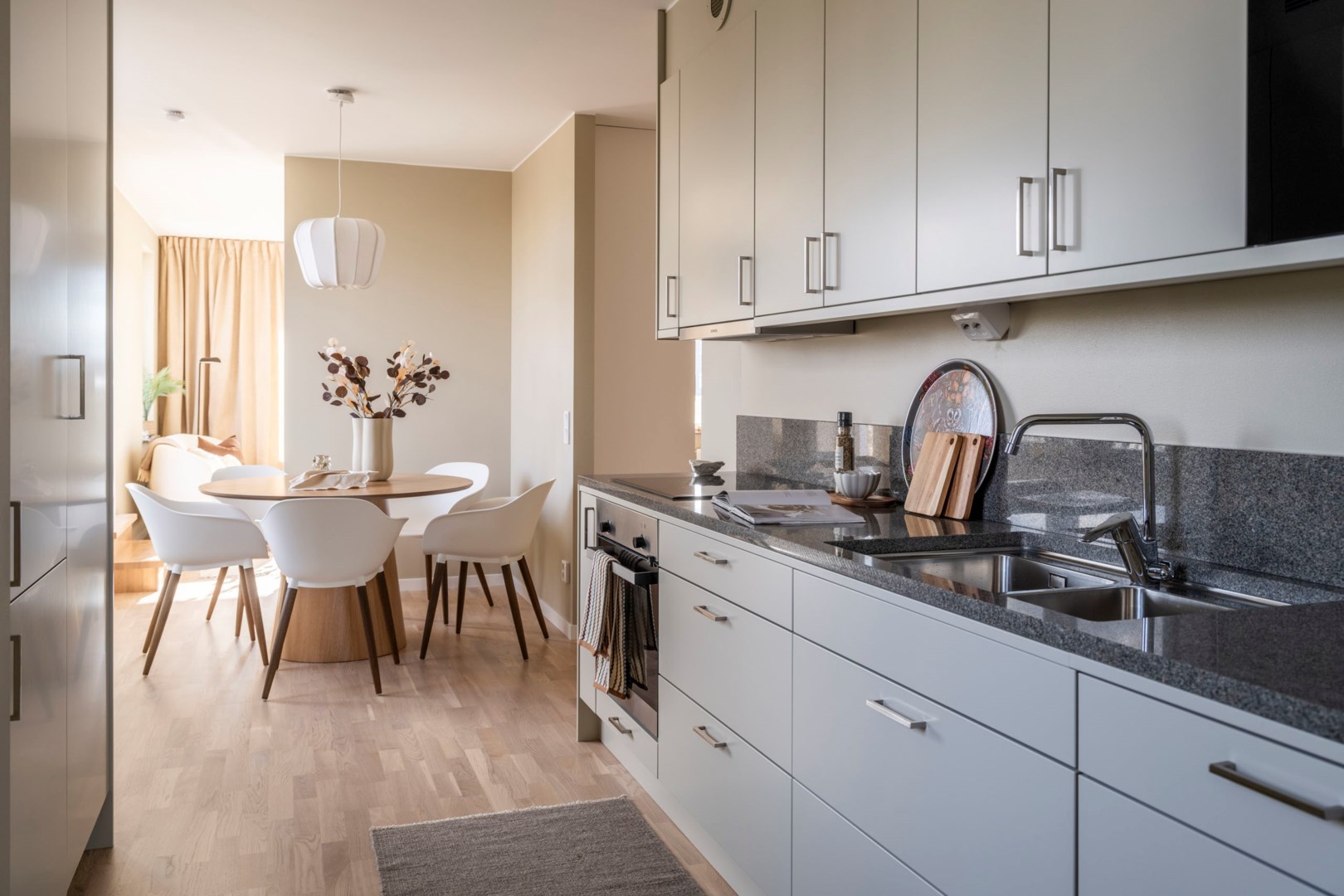 Bostadsbild från Centralvägen 101, Till salu i Roslags Näsby, Täby