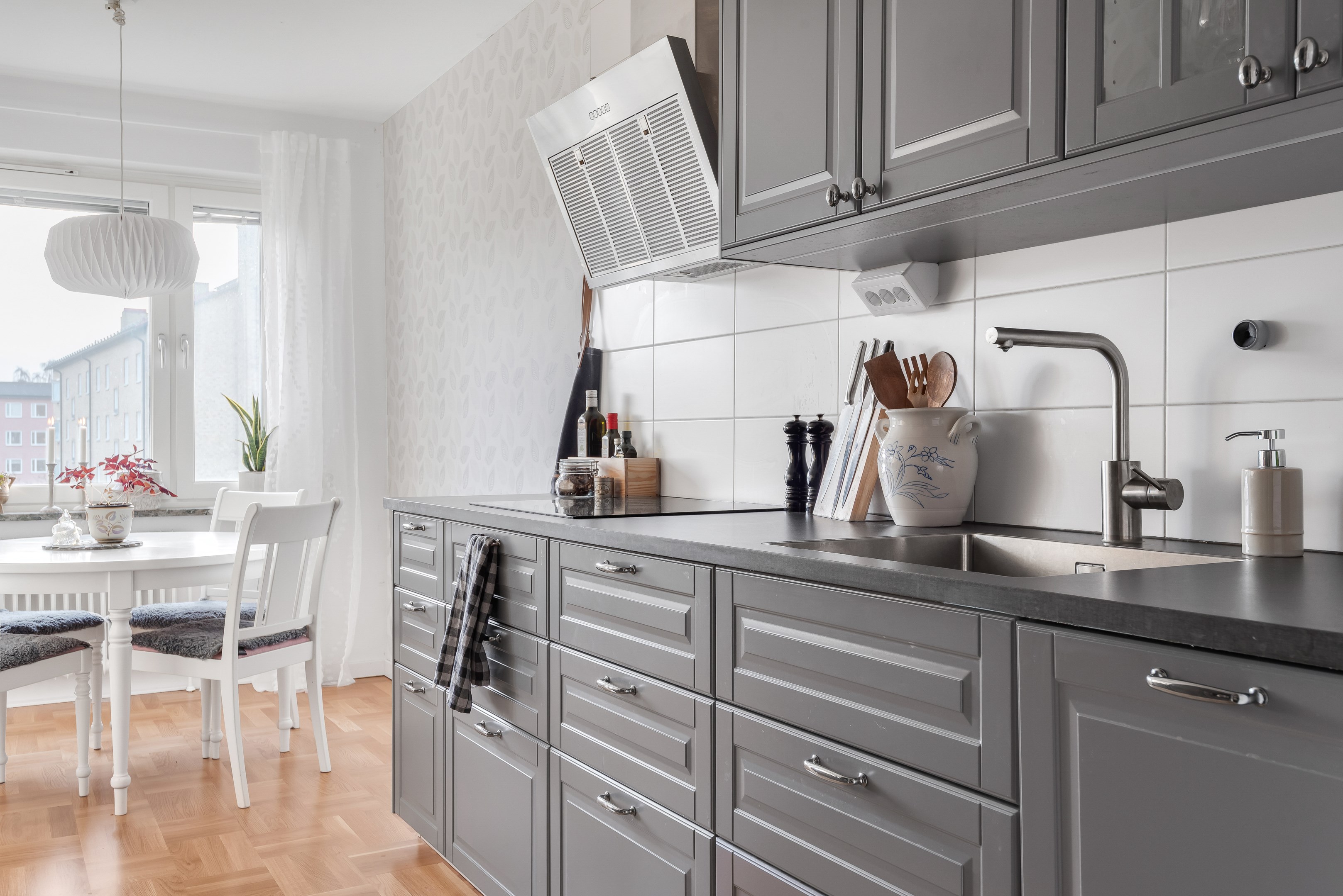 Bostadsbild från Hällbygatan 32A, Till salu i Luthagen, Uppsala