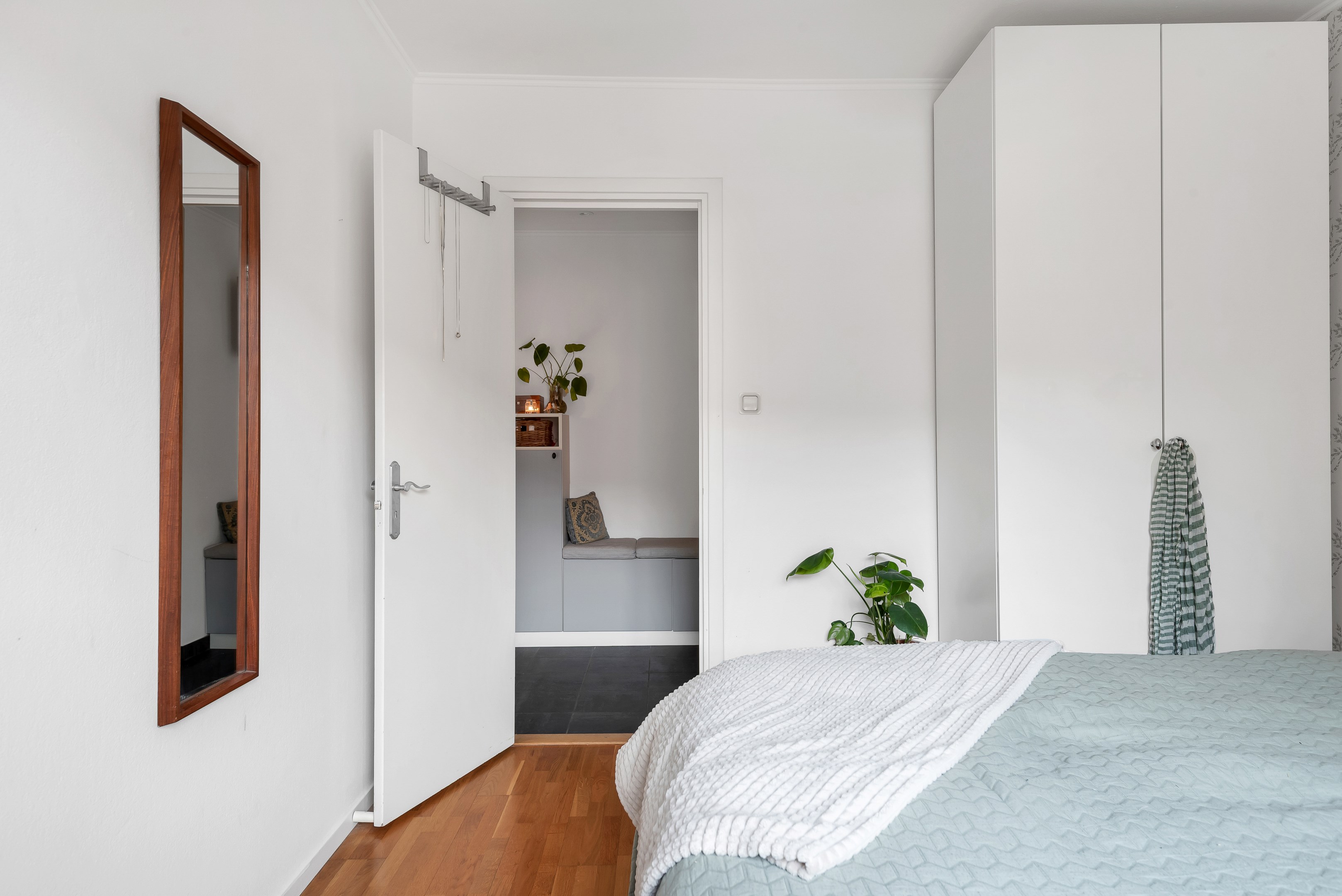 Bostadsbild från Hällbygatan 32A, Till salu i Luthagen, Uppsala