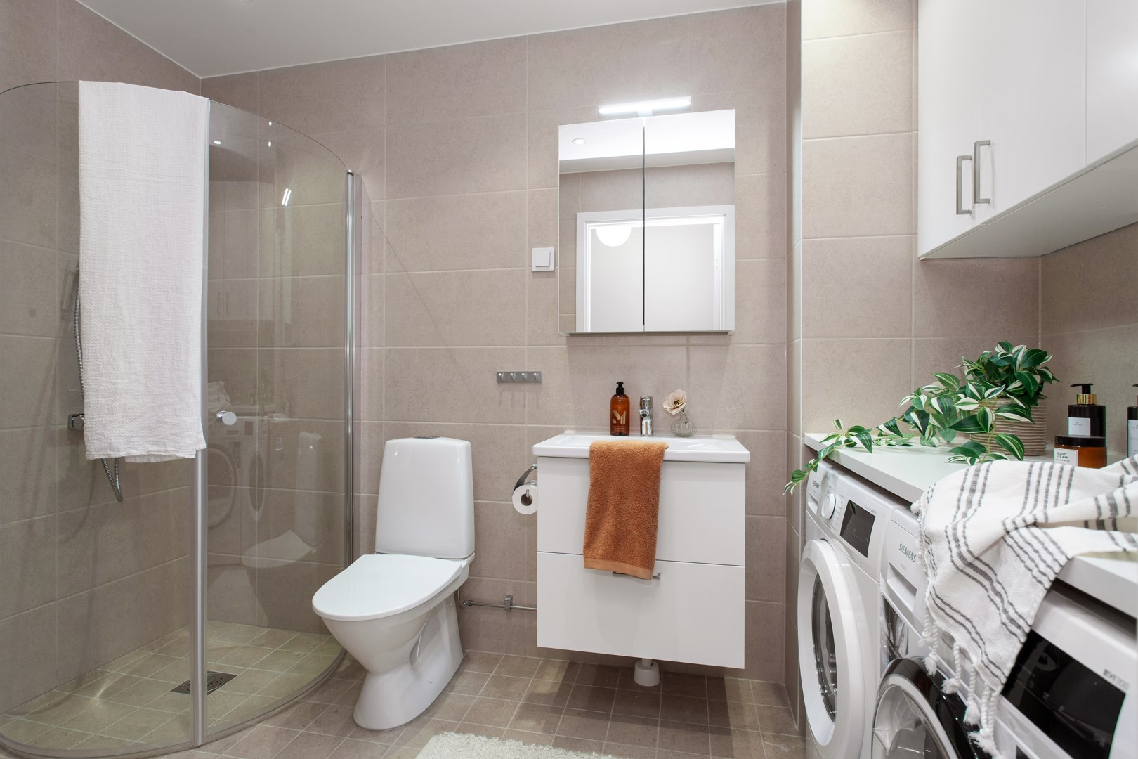 Bostadsbild från Centralvägen 101, Till salu i Roslags Näsby, Täby