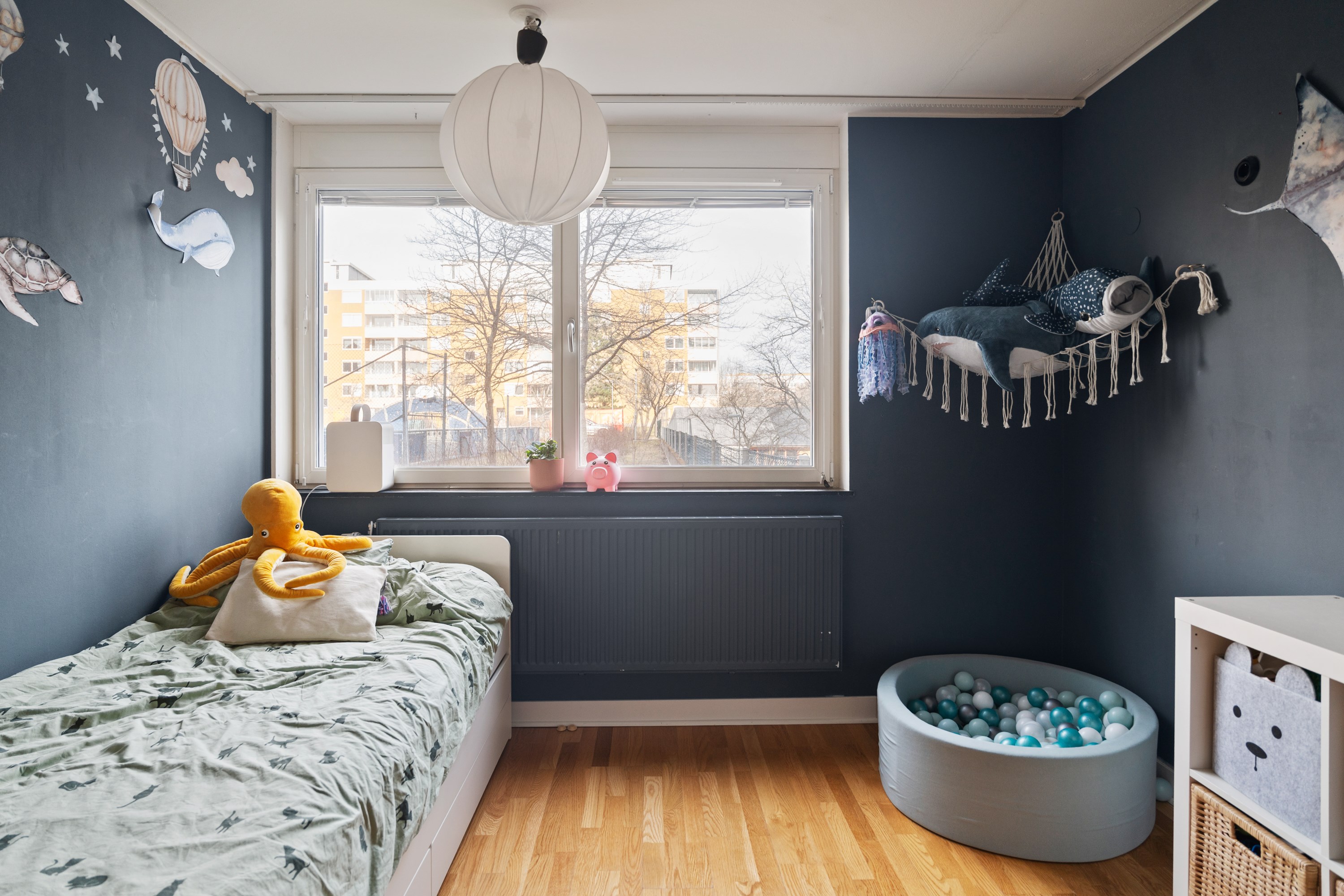 Bostadsbild från Henriksdalsringen 93, Till salu i Henriksdalsberget, Nacka