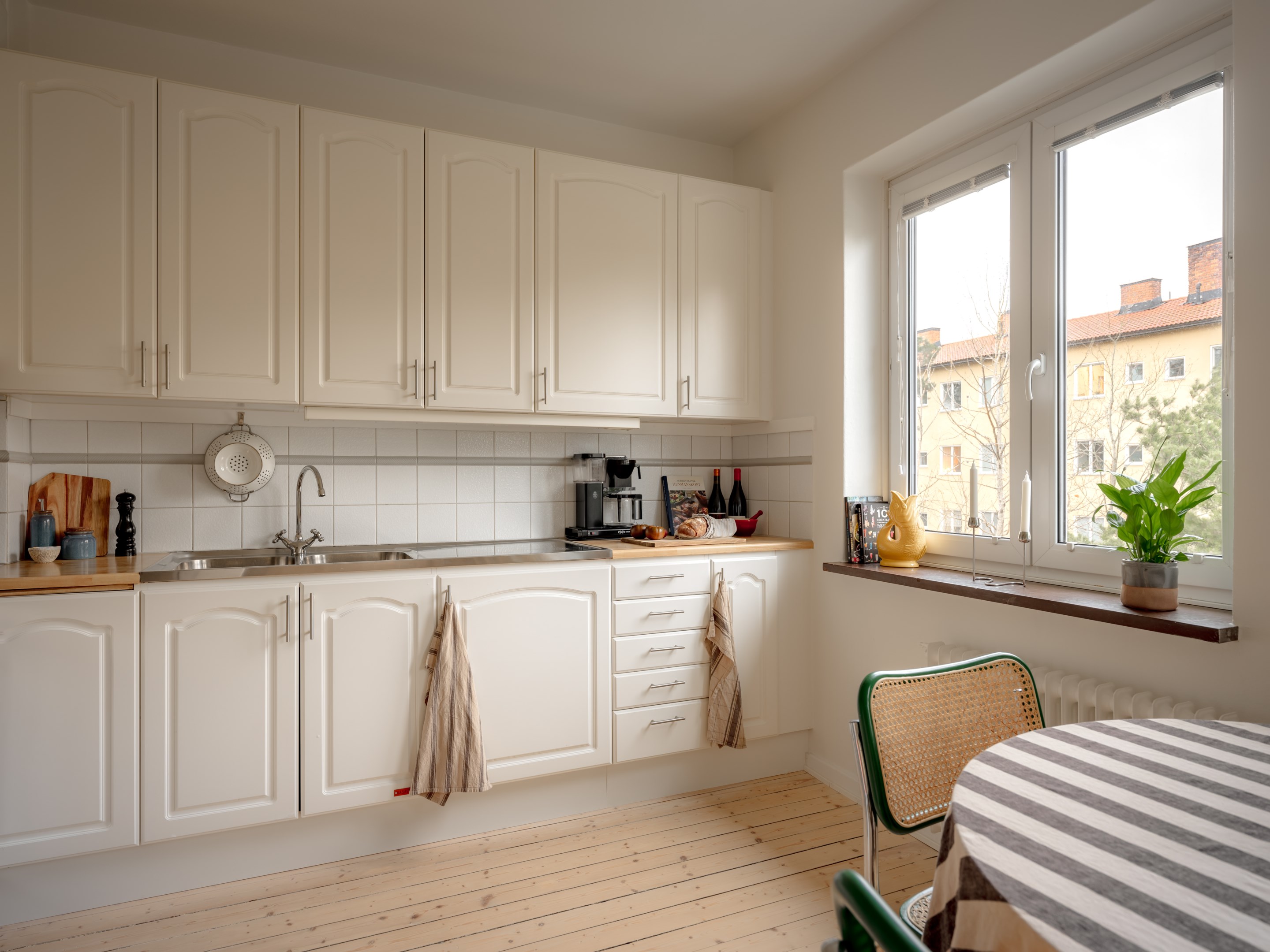 Bostadsbild från Sparbanksvägen 50, Kommande i Hägerstensåsen, Stockholm