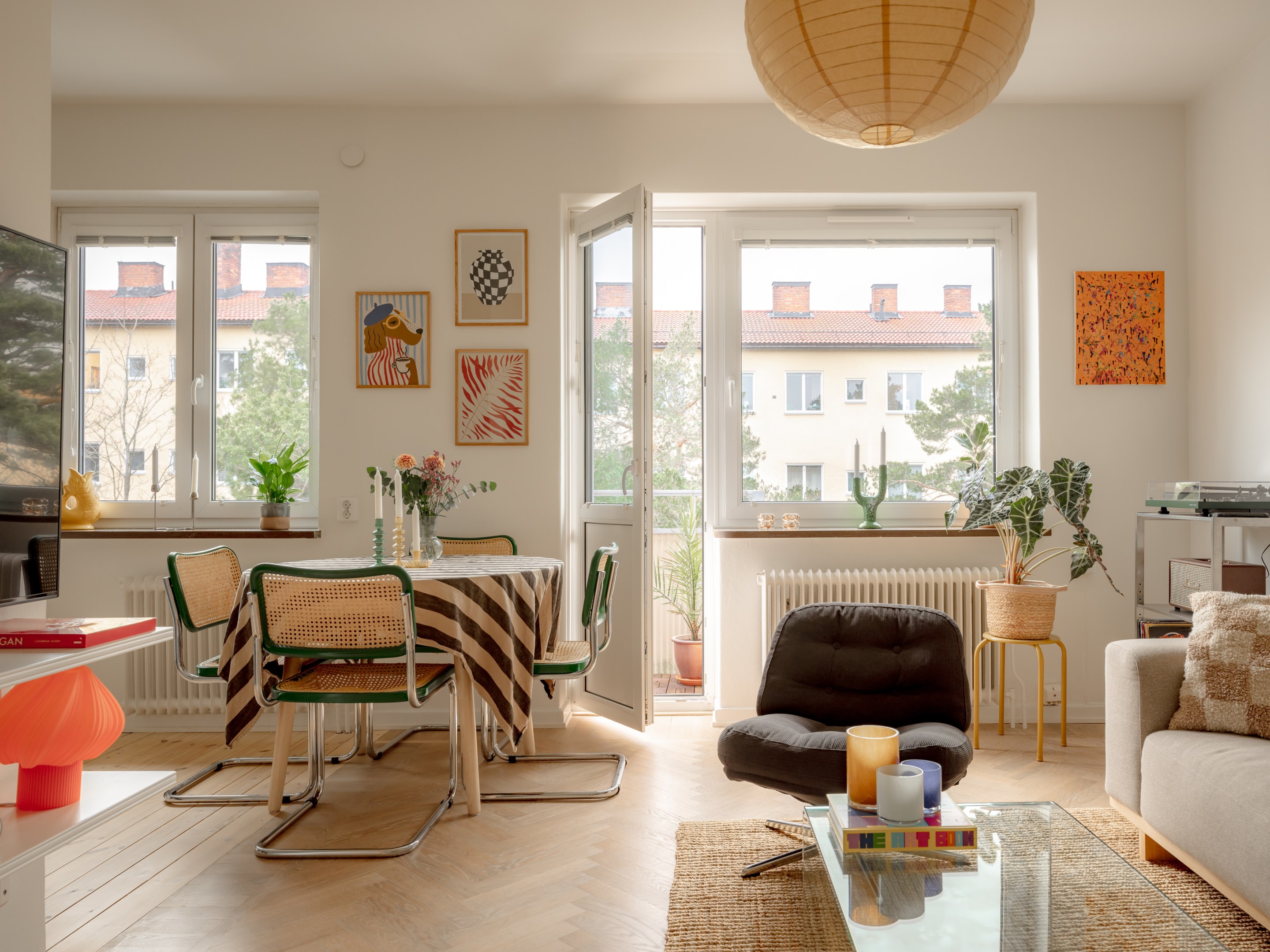 Bostadsbild från Sparbanksvägen 50, Kommande i Hägerstensåsen, Stockholm