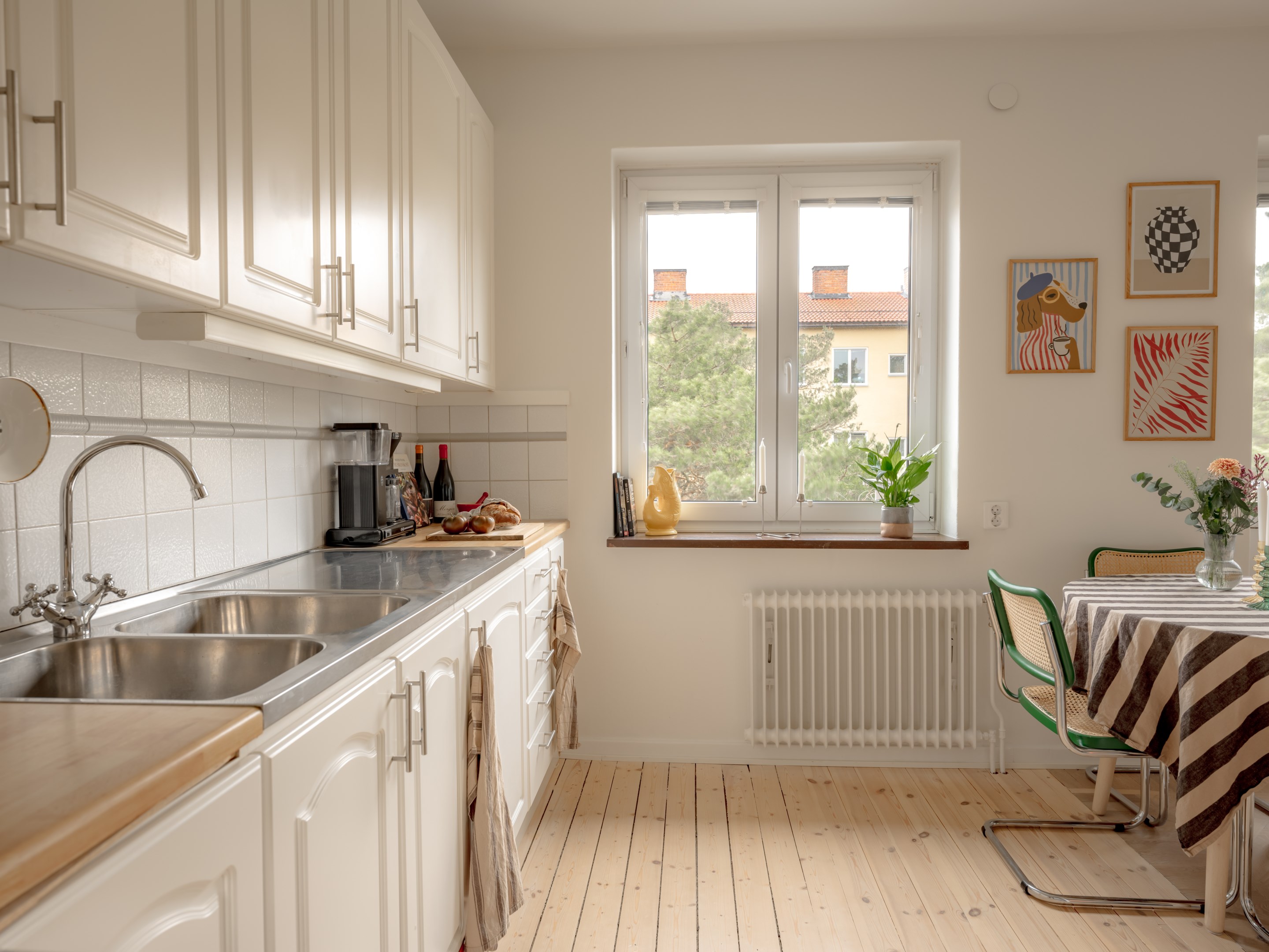 Bostadsbild från Sparbanksvägen 50, Kommande i Hägerstensåsen, Stockholm