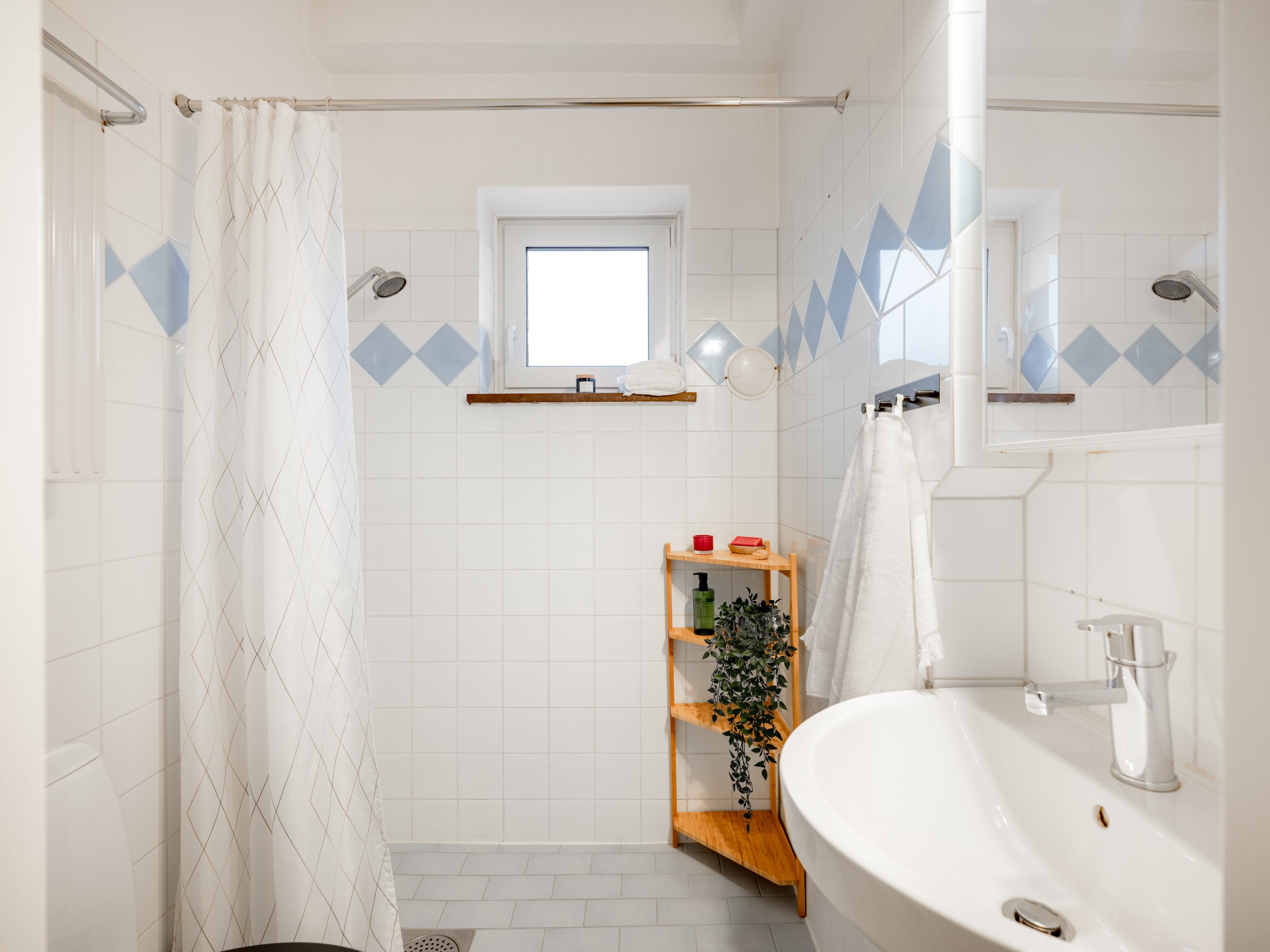 Bostadsbild från Sparbanksvägen 50, Kommande i Hägerstensåsen, Stockholm