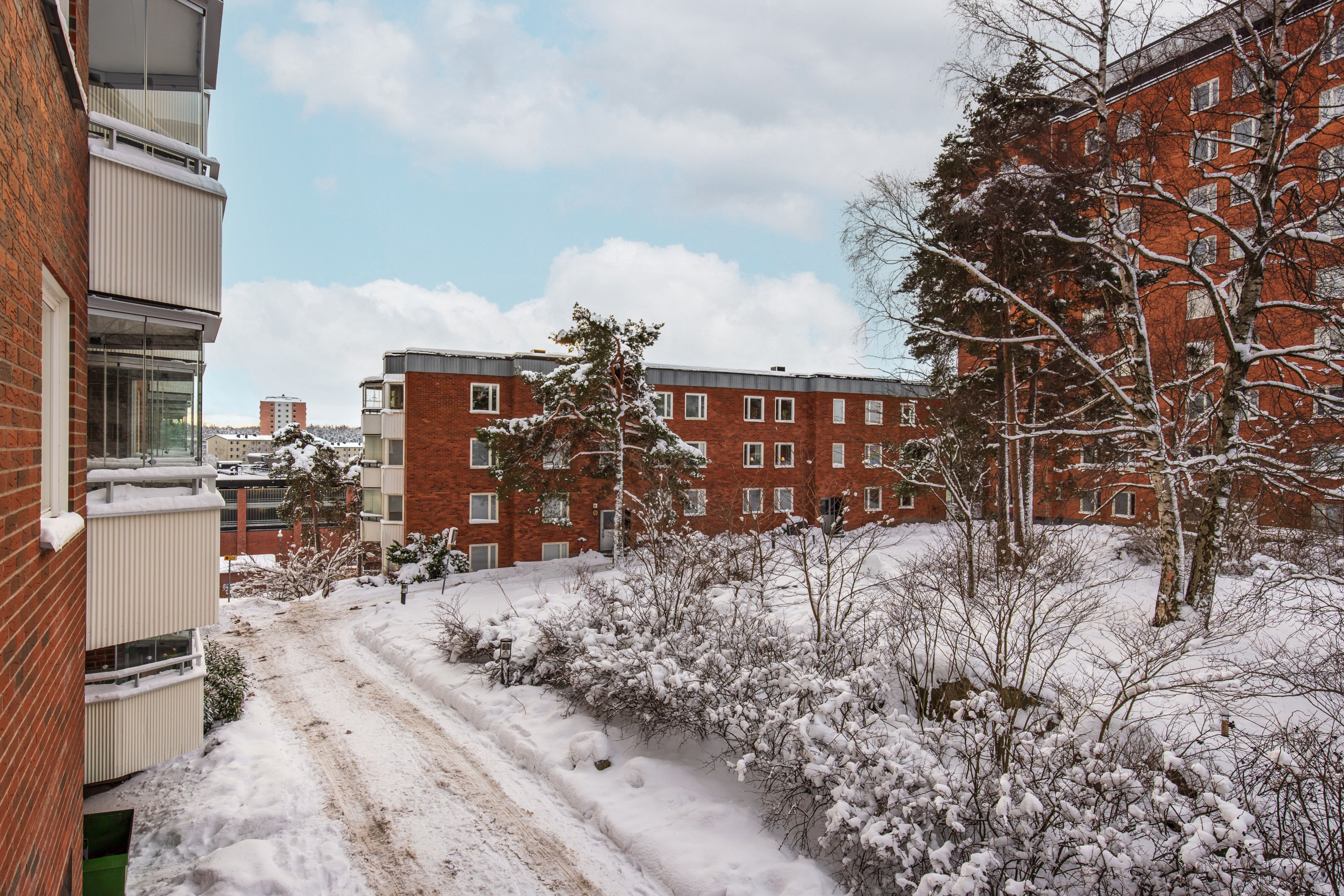Bostadsbild från Alphyddevägen 13, Såld i Alphyddan, Nacka