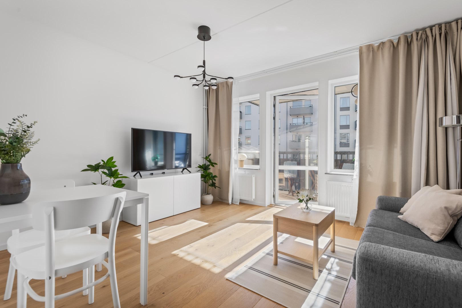 Bostadsbild från Fridensborgsvägen 121, Såld i Järvastaden, Solna