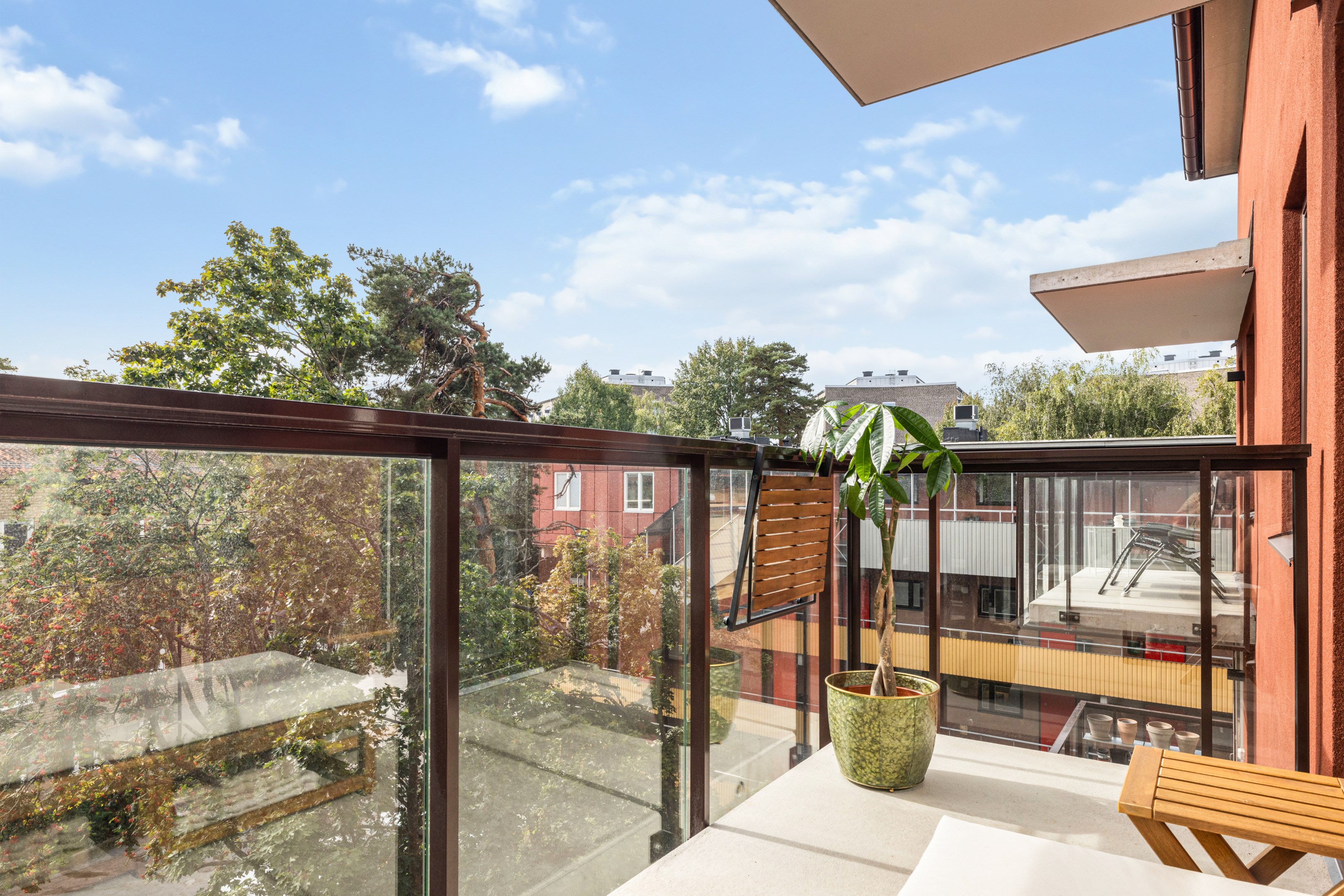 Bostadsbild från Solnavägen 13A, Kommande i Solna - Karolinska, Solna