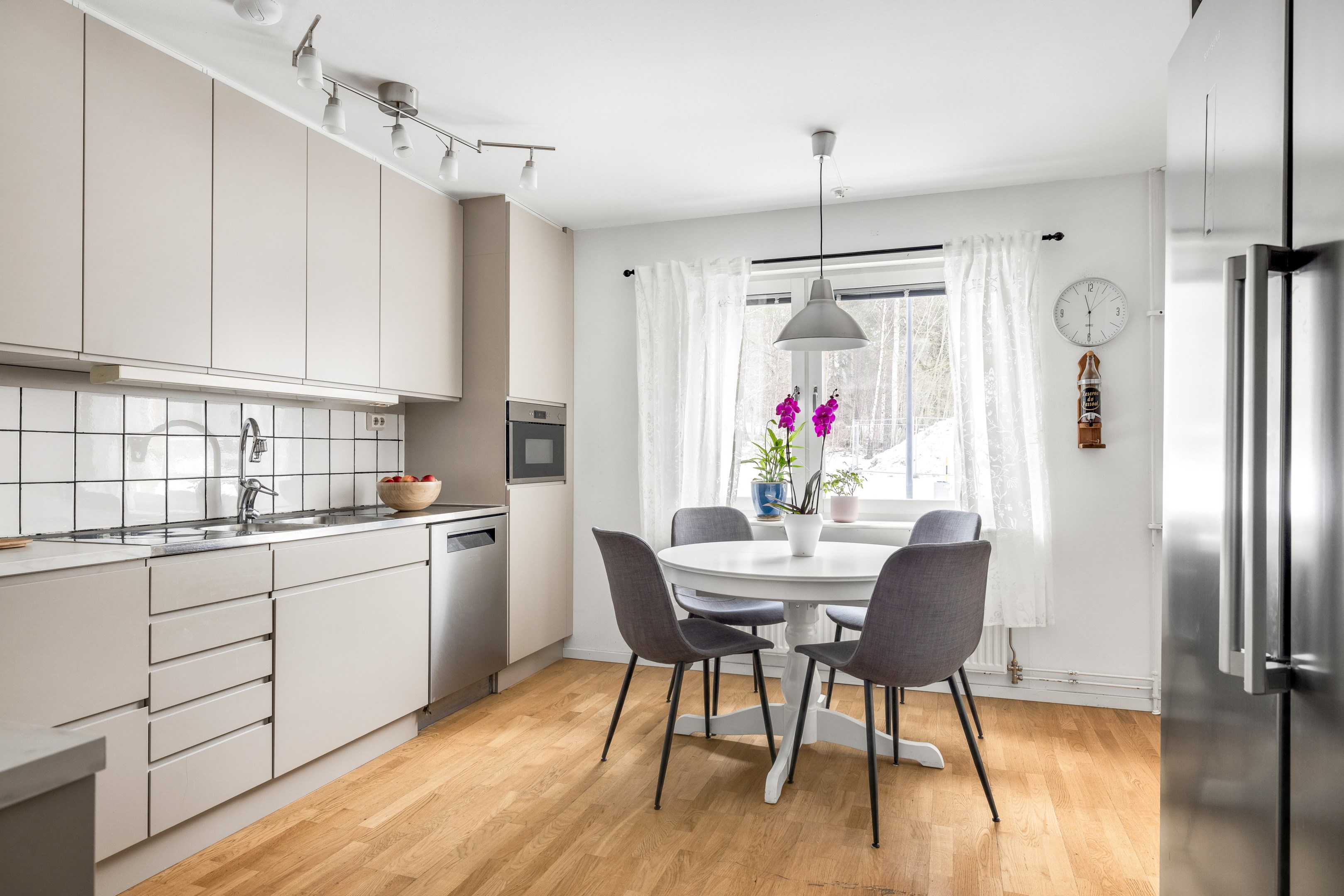 Bostadsbild från Ulleråkersvägen 60, Till salu i Ulleråker, Uppsala