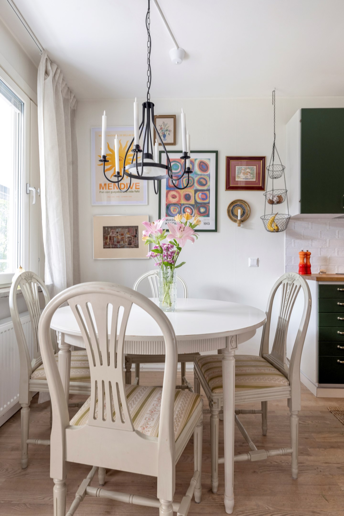 Bostadsbild från Sturegatan 3, Till salu i Främre Luthagen, Uppsala