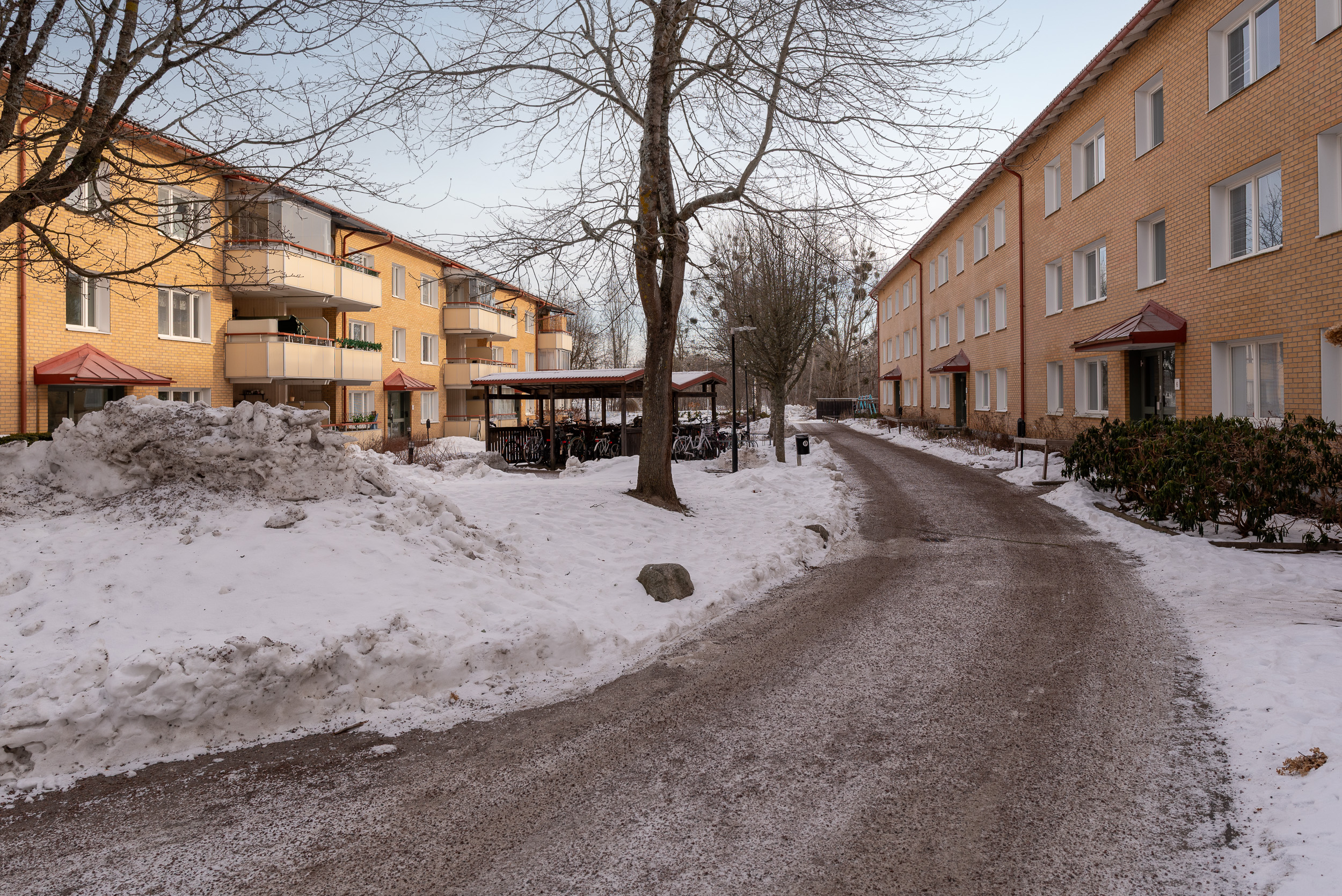 Bostadsbild från Flisavägen 2, Såld i Bjurhovda, Västerås