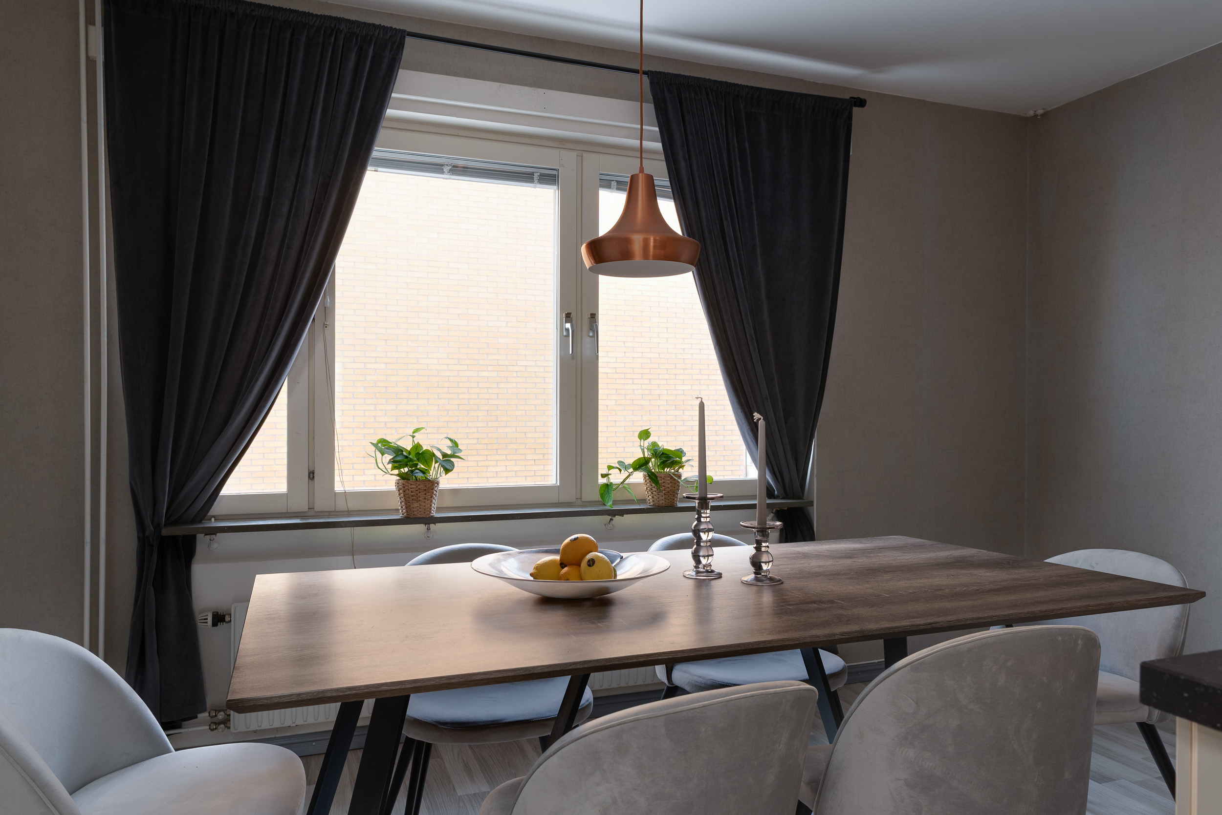 Bostadsbild från Flisavägen 2, Såld i Bjurhovda, Västerås