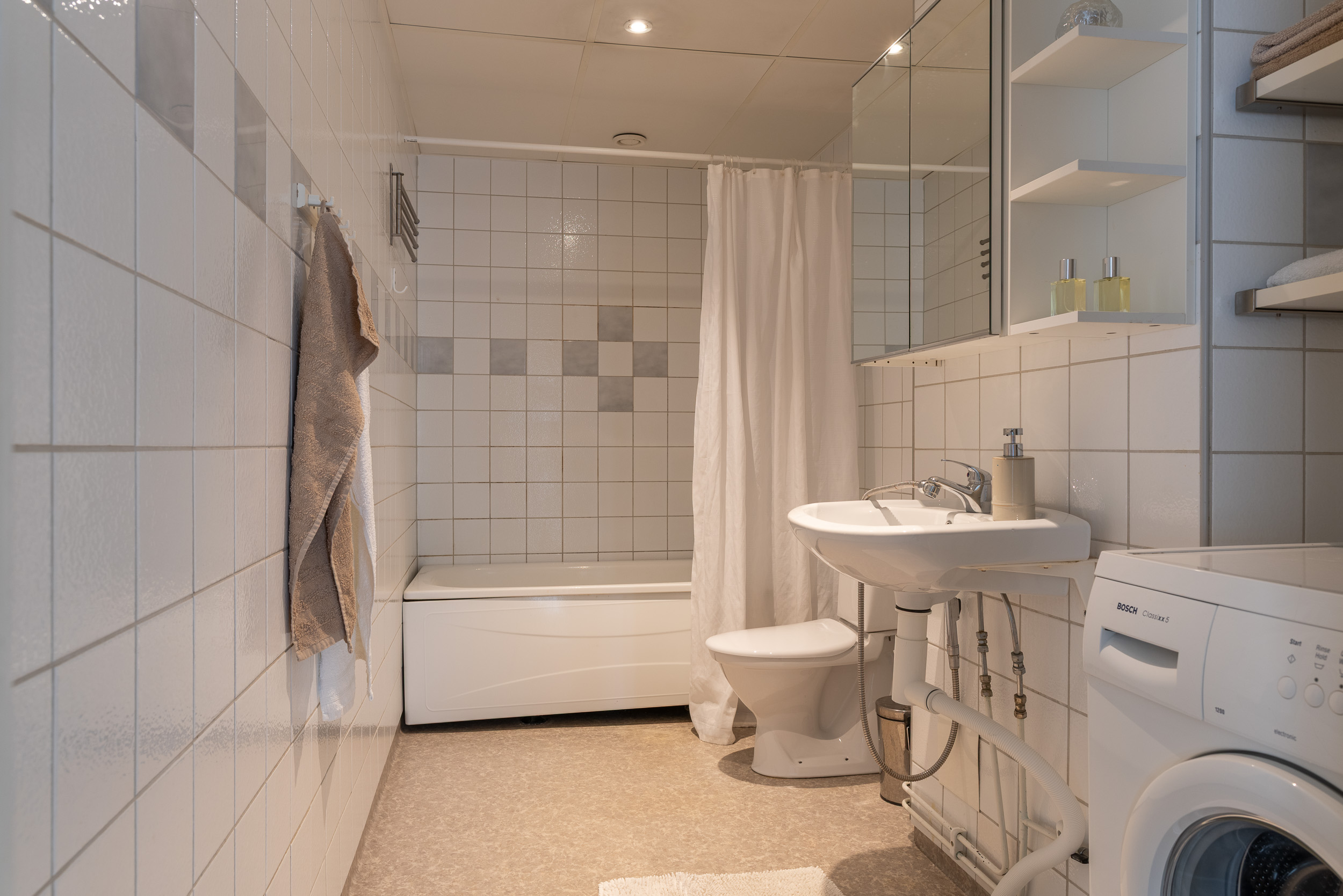 Bostadsbild från Flisavägen 2, Såld i Bjurhovda, Västerås