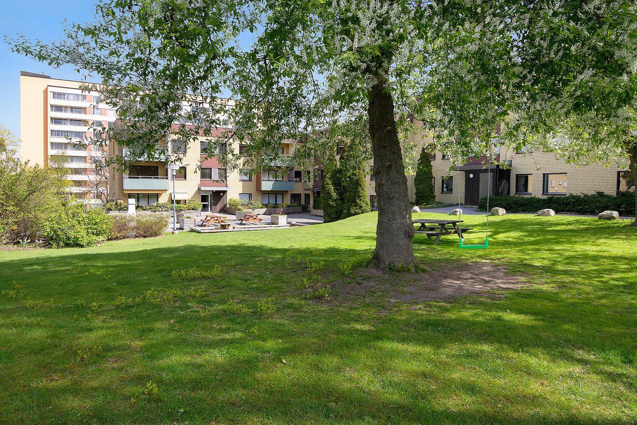 Bostadsbild från Kapellgatan 20, Till salu i Västra skogen, Solna