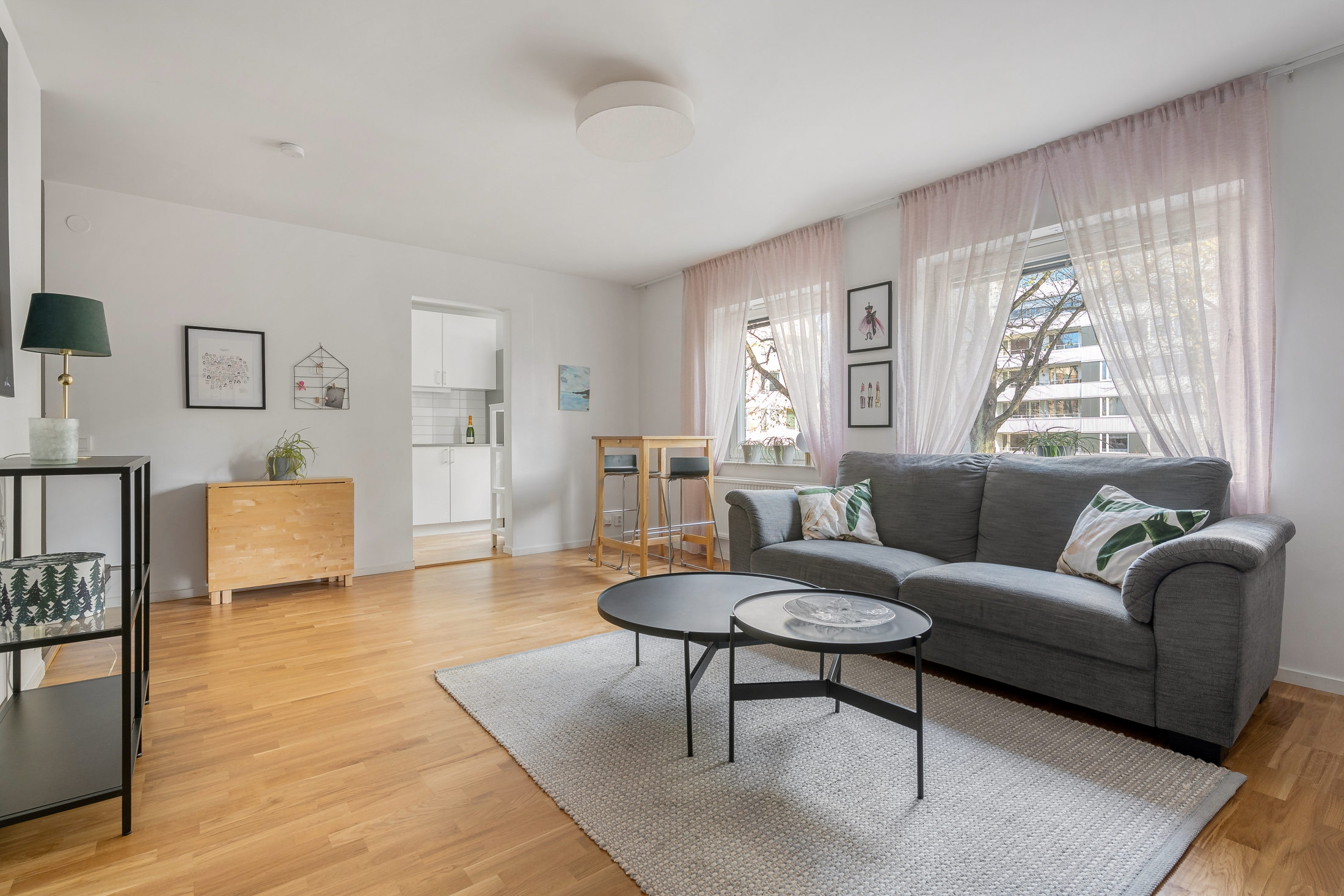 Bostadsbild från Kapellgatan 20, Till salu i Västra skogen, Solna