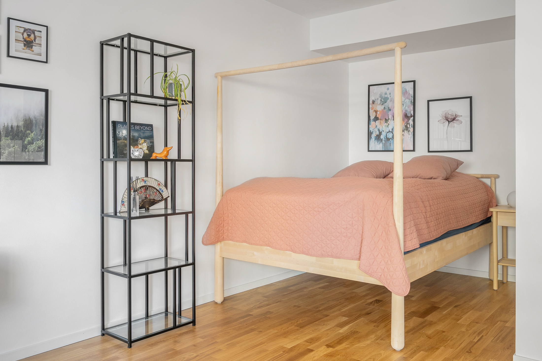 Bostadsbild från Kapellgatan 20, Till salu i Västra skogen, Solna