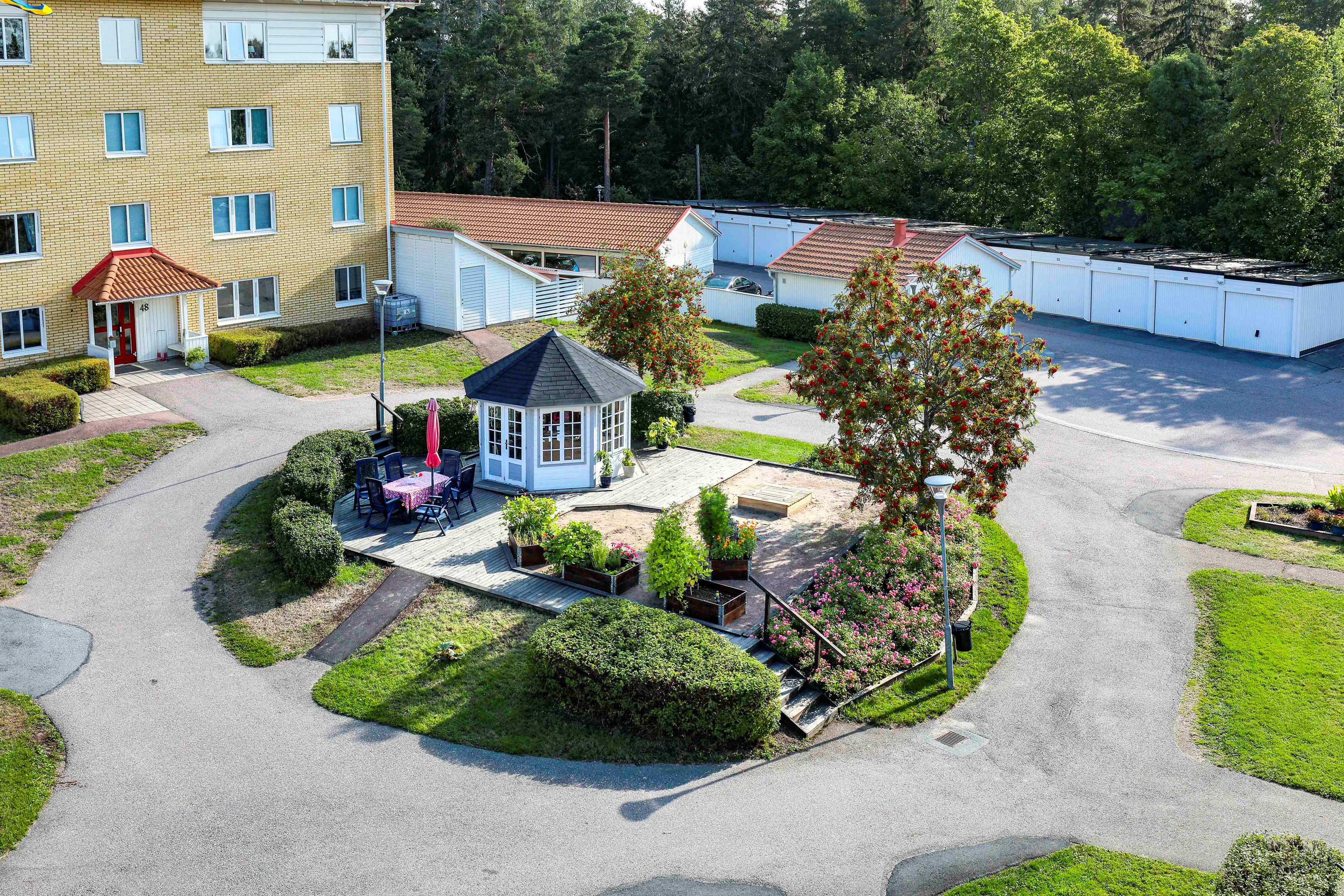 Bostadsbild från Albertinas väg 47, Kommande i Alunda, Östhammar