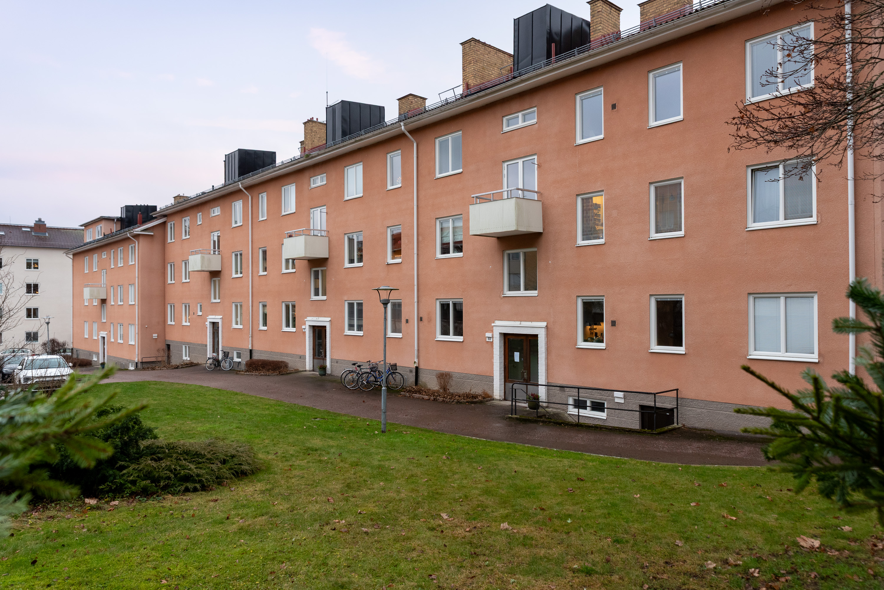 Bostadsbild från Langenbergsgatan 6B, Till salu i Blåsbo, Västerås