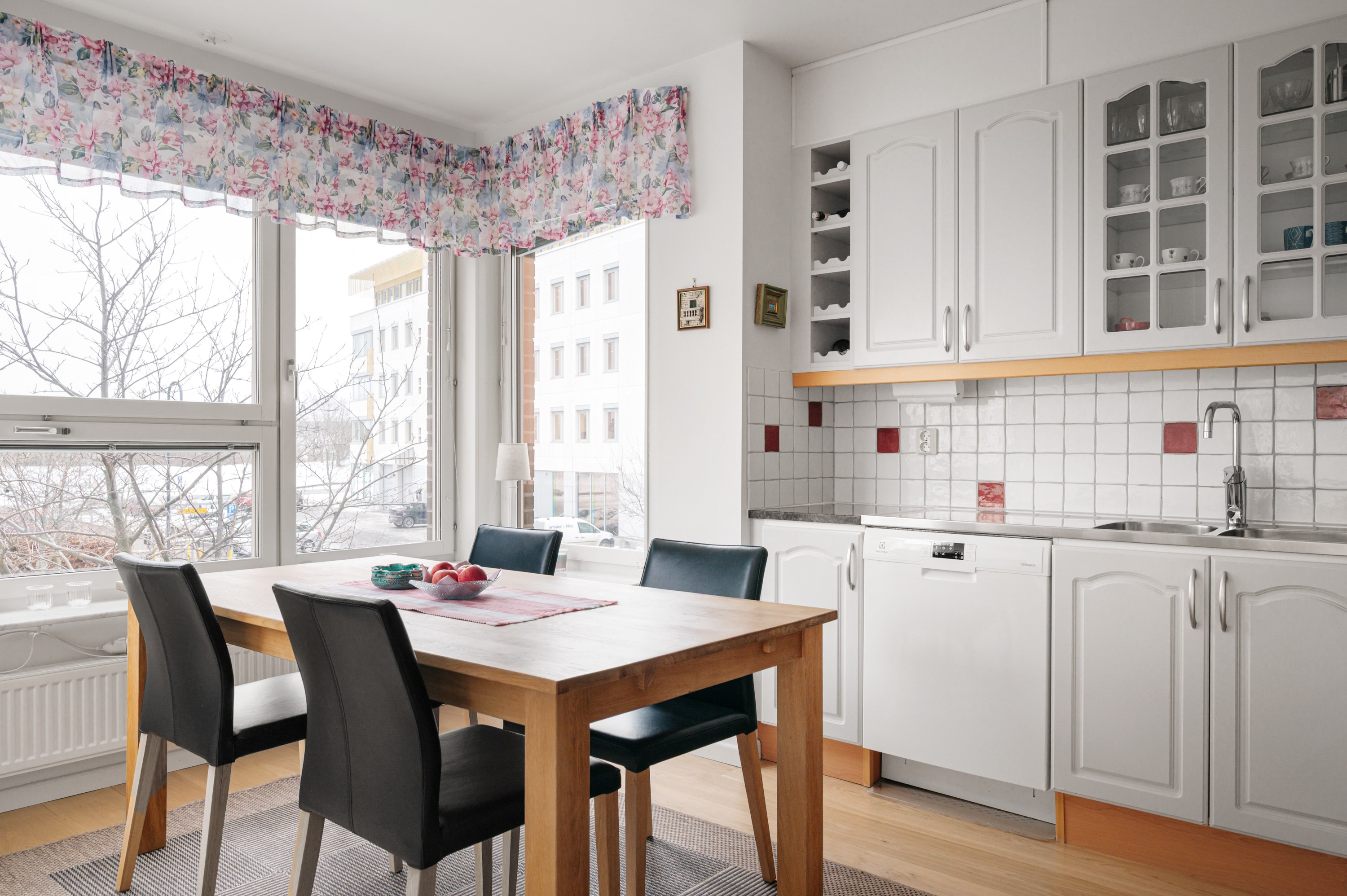 Bostadsbild från Gustav III:s boulevard 53, Kommande i Frösunda, Solna