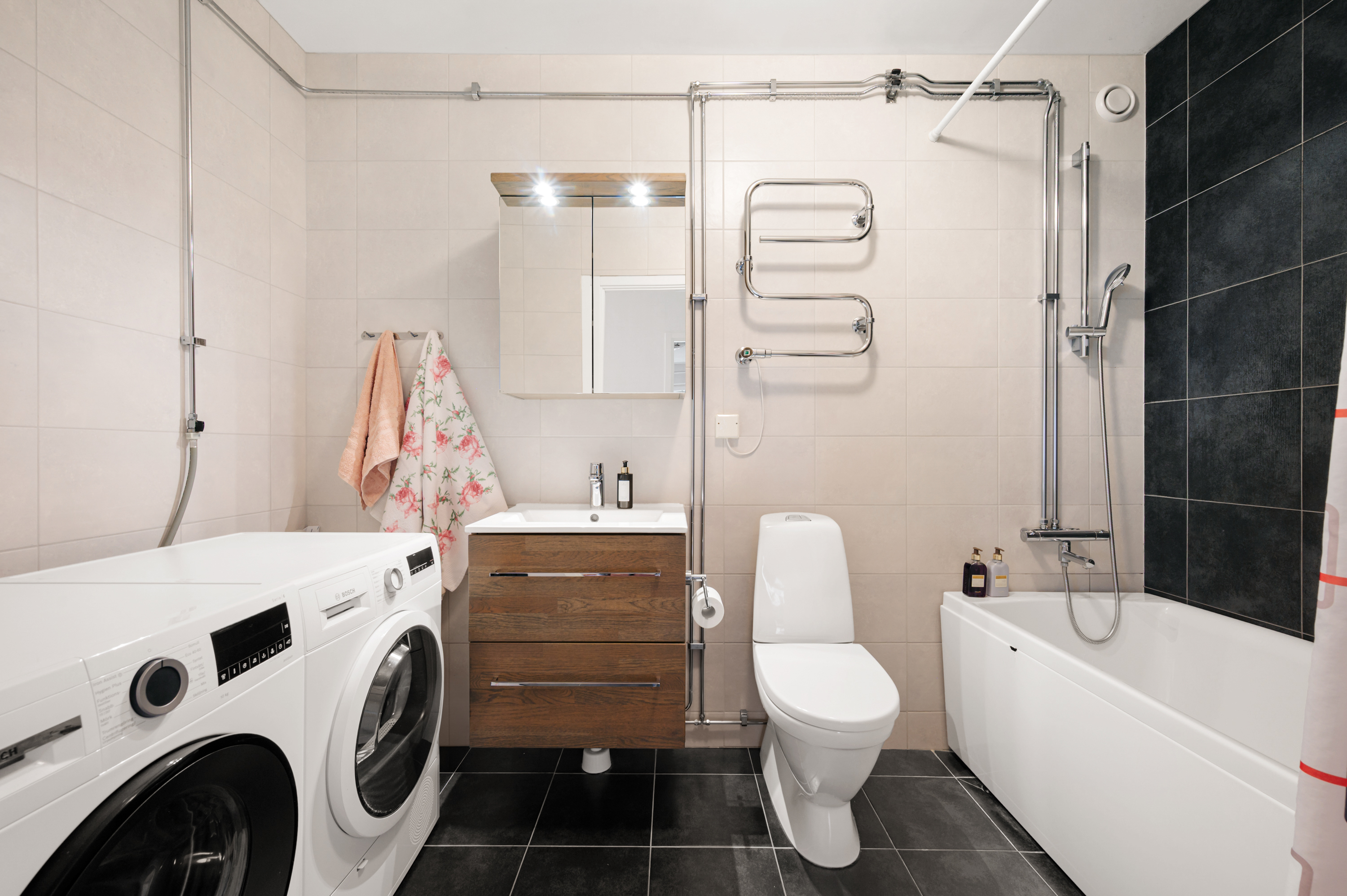 Bostadsbild från Gustav III:s boulevard 53, Kommande i Frösunda, Solna