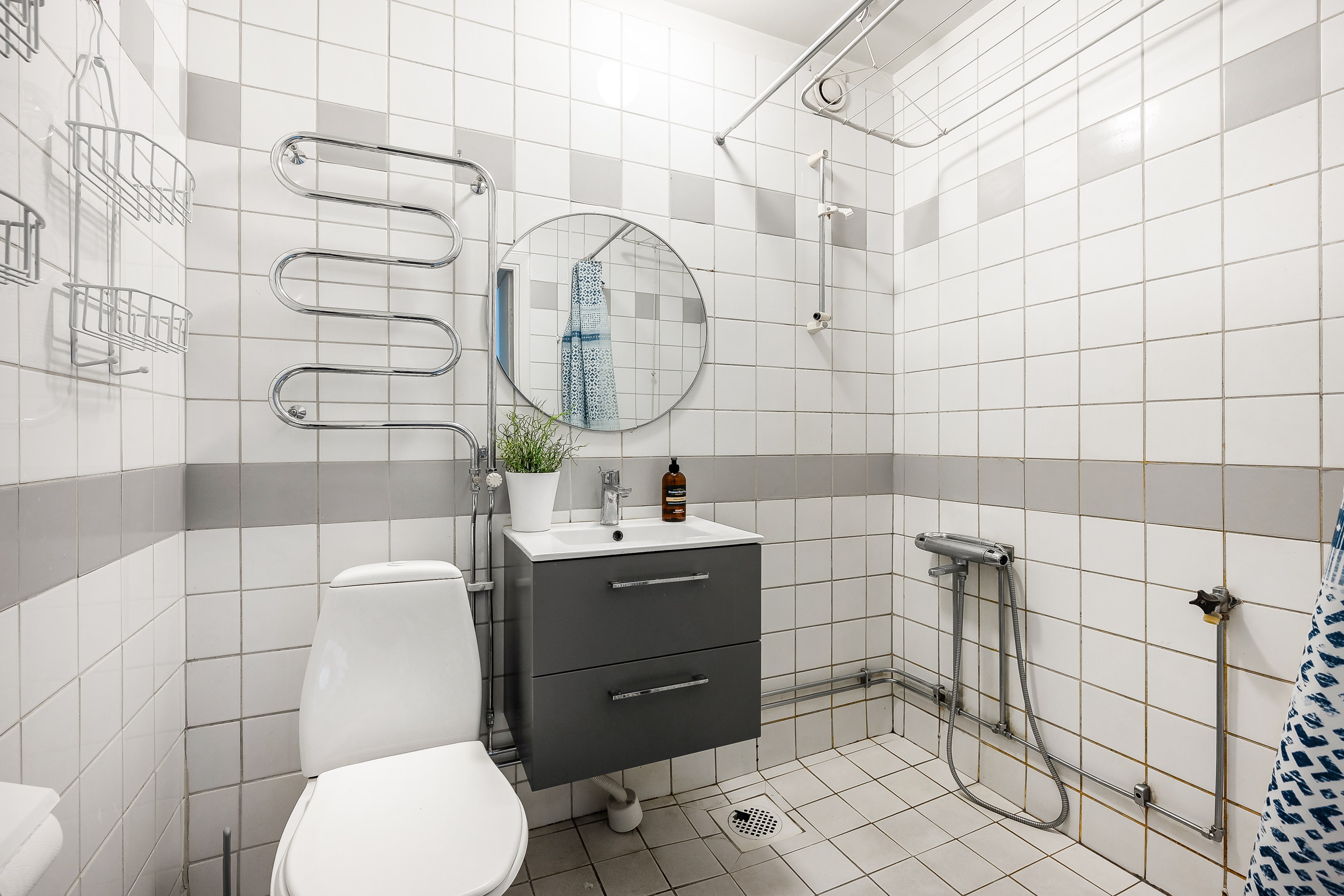 Bostadsbild från Nybodagatan 4, Till salu i Solna - Skytteholm, Solna