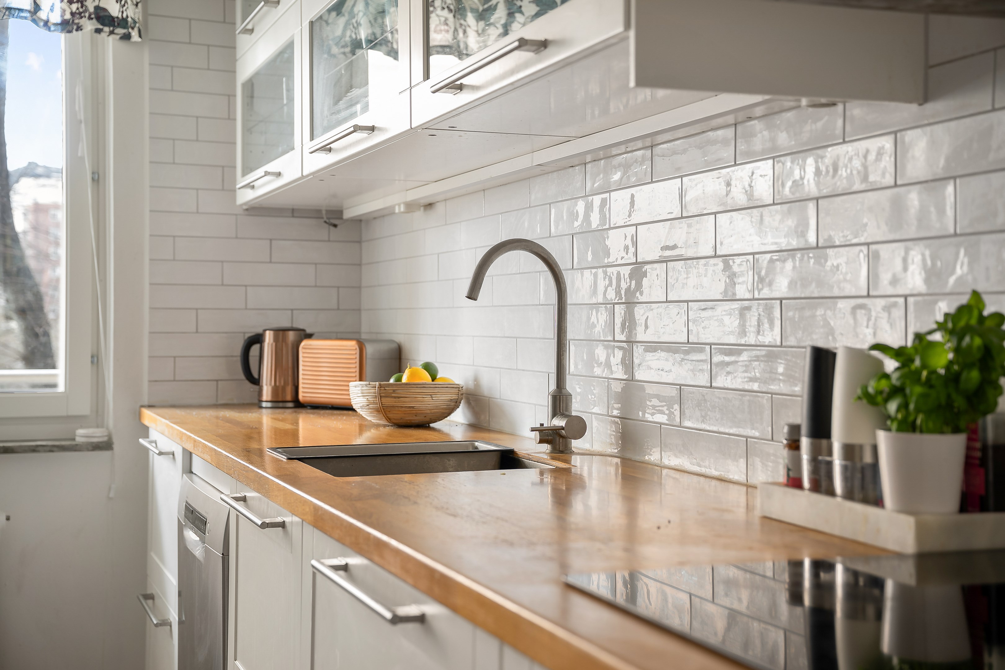 Bostadsbild från Nybodagatan 4, Till salu i Solna - Skytteholm, Solna