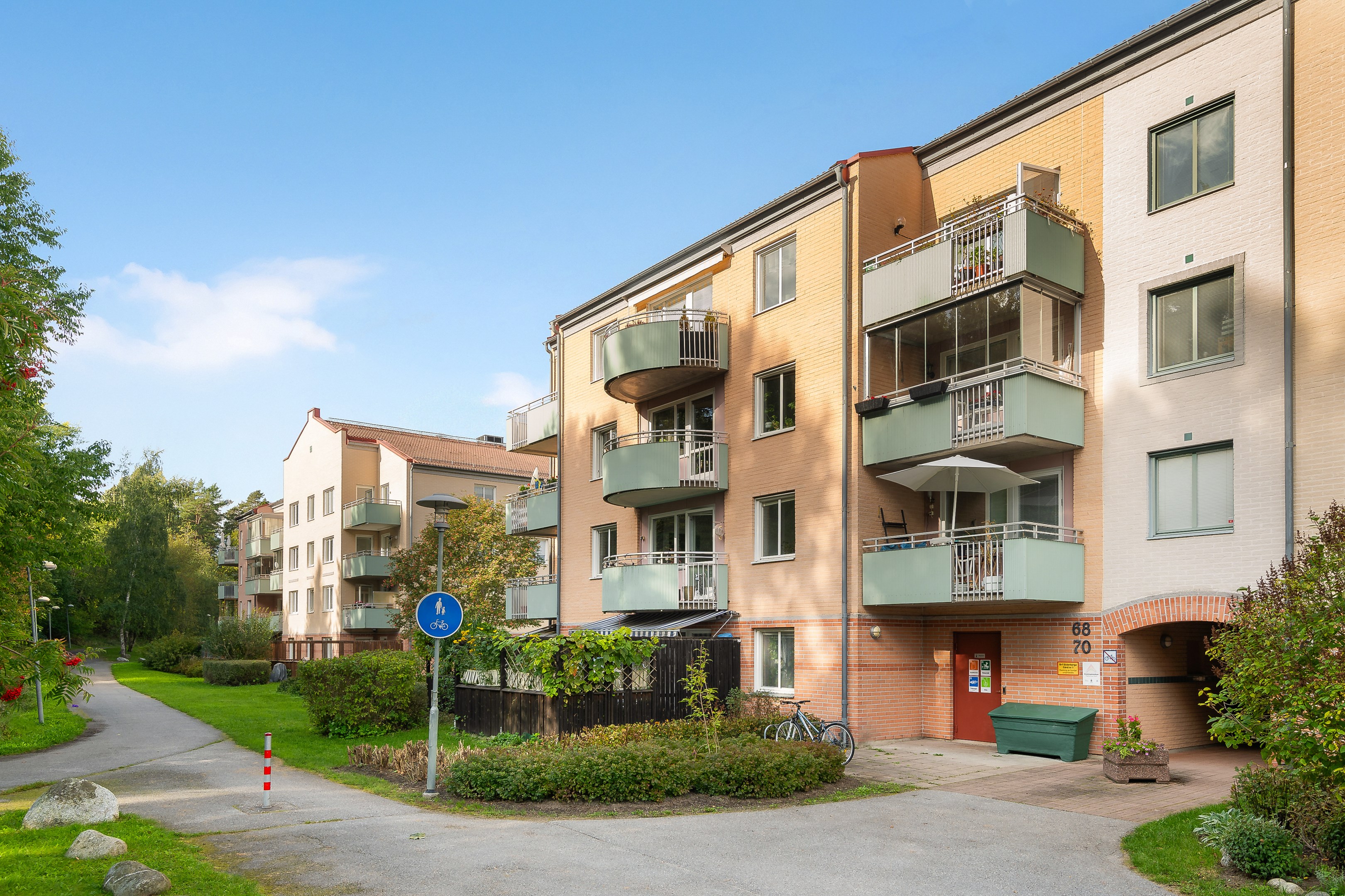 Bostadsbild från Söderberga Allé 70, Till salu i Bromma - Beckomberga, Stockholm