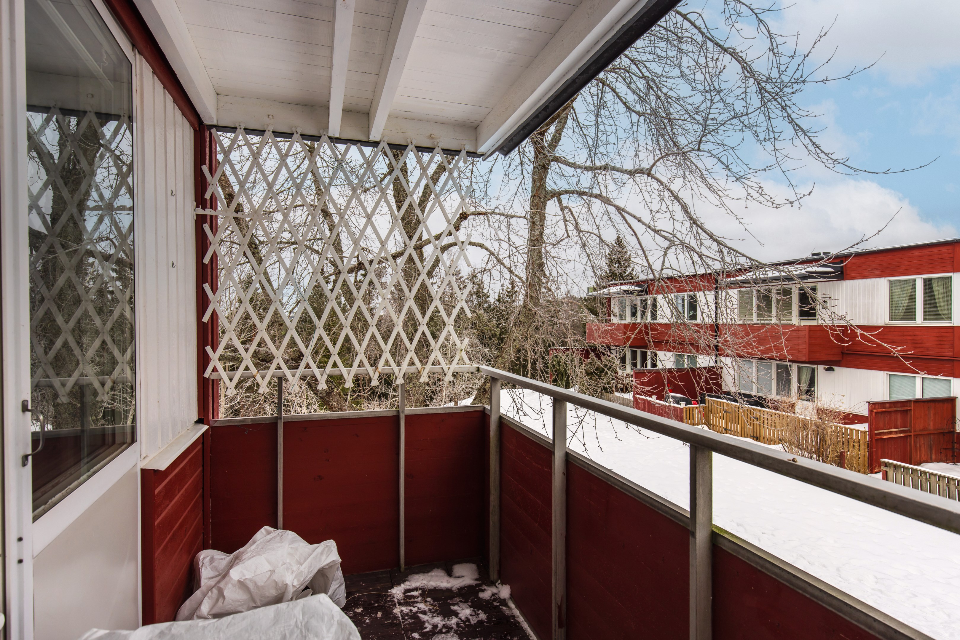 Bostadsbild från Ljuskärrsvägen 101, Kommande i Ljuskärrsberget - Saltsjöbaden, Nacka