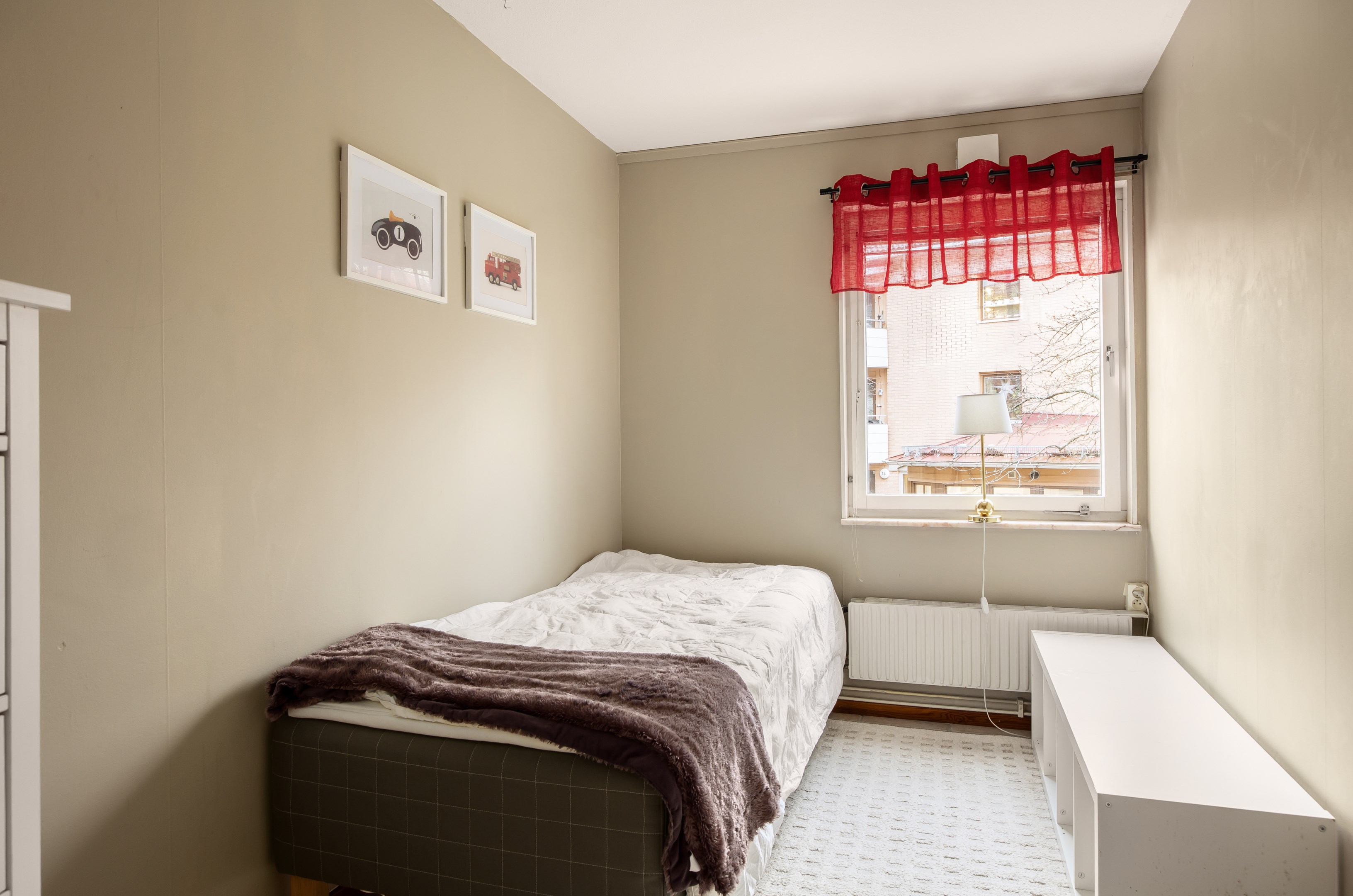 Bostadsbild från Skogalundsklippan 22, Till salu i Skogalund, Nacka