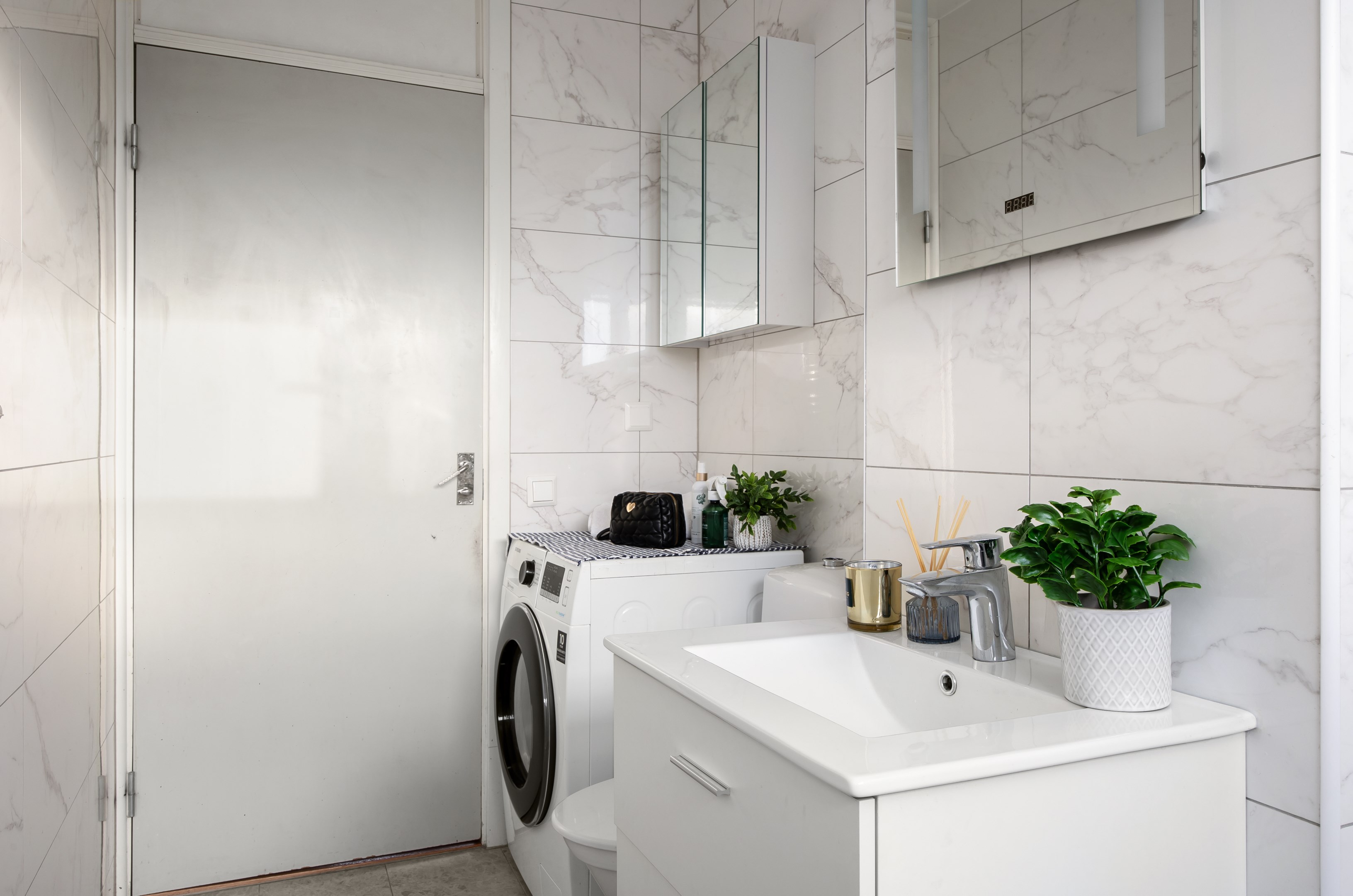 Bostadsbild från Ljuskärrsvägen 62, Till salu i Ljuskärrsberget - Saltsjöbaden, Nacka