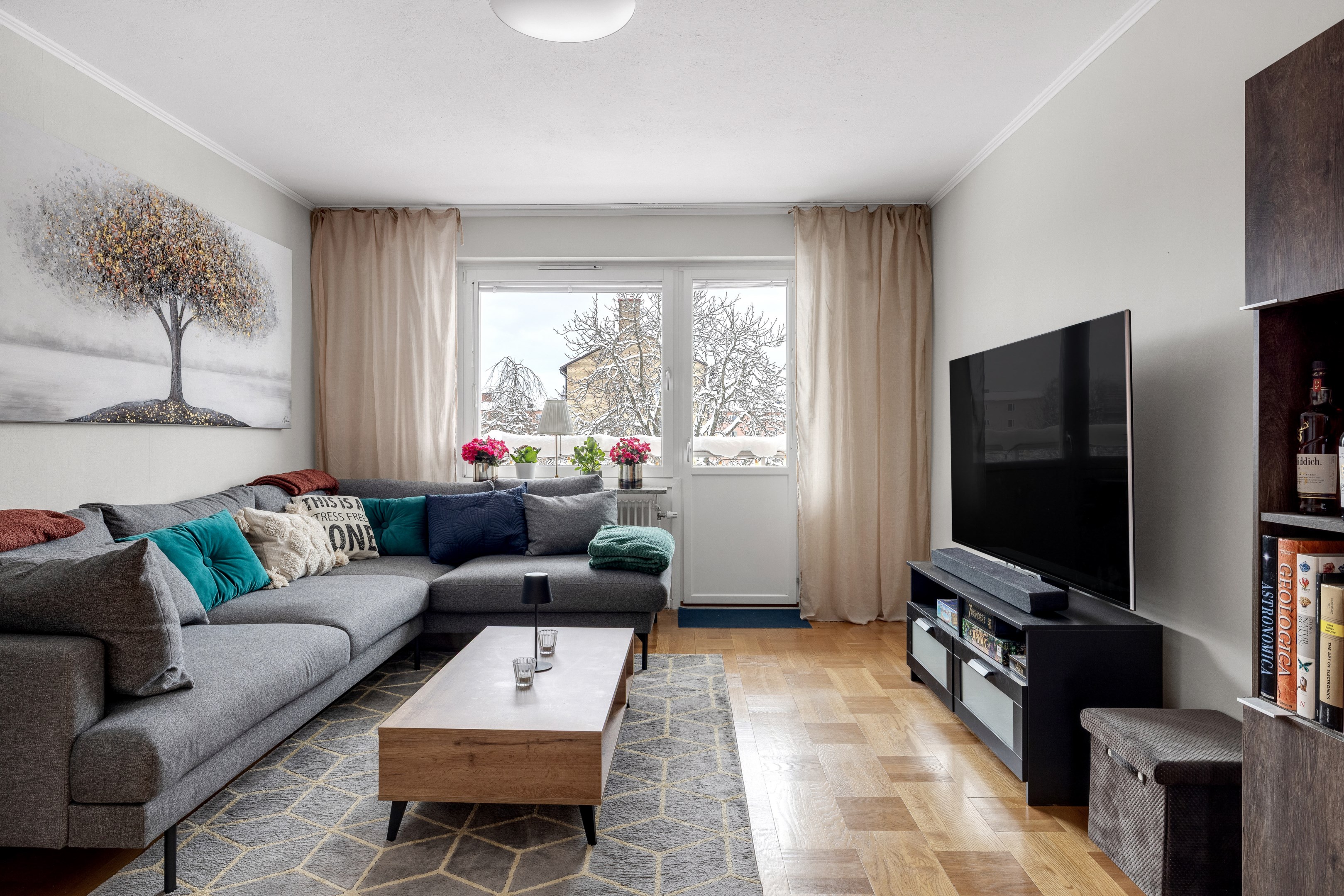 Bostadsbild från Hällbygatan 32B, Till salu i Luthagen, Uppsala