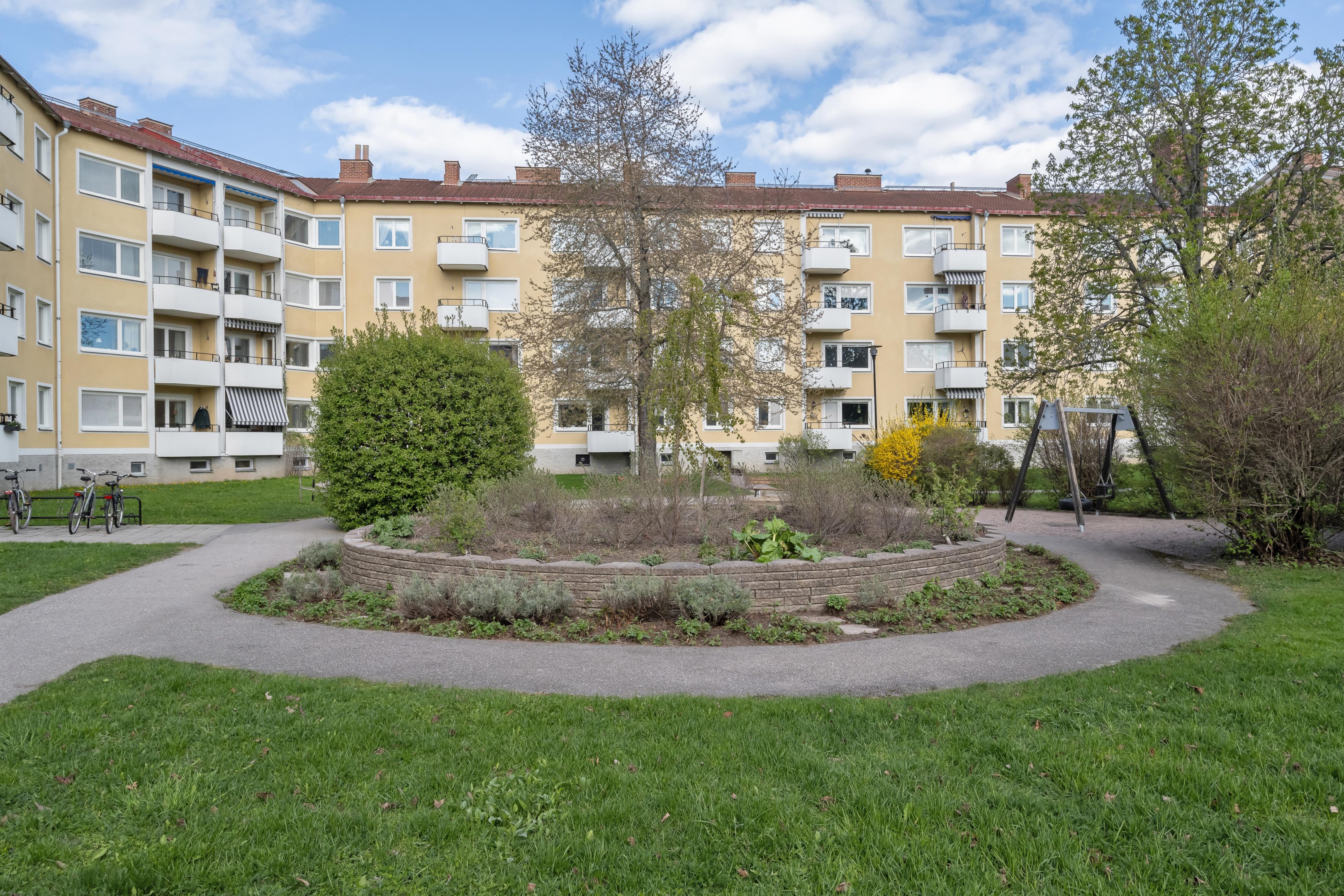 Bostadsbild från Hällbygatan 32B, Till salu i Luthagen, Uppsala