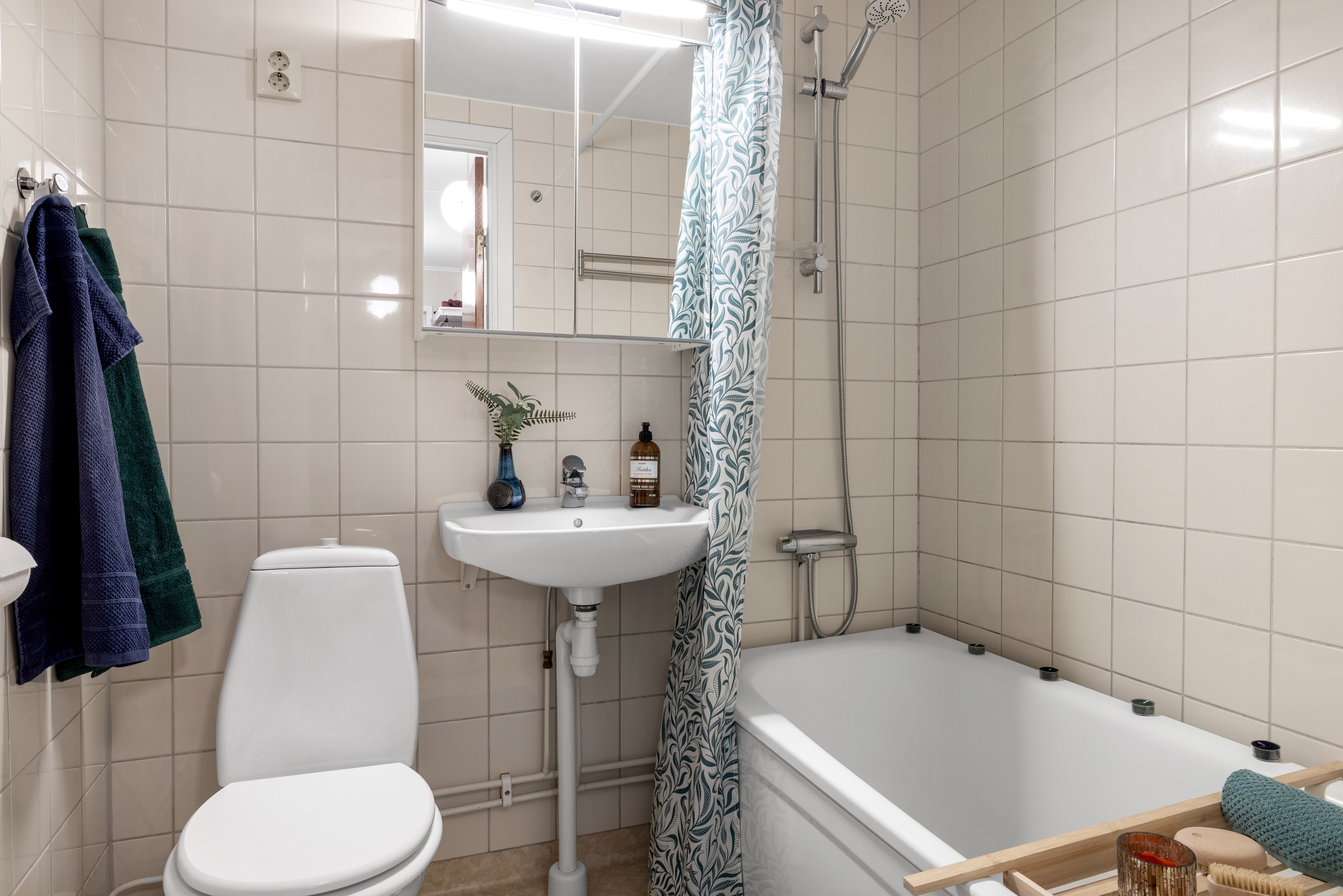 Bostadsbild från Hällbygatan 32B, Till salu i Luthagen, Uppsala