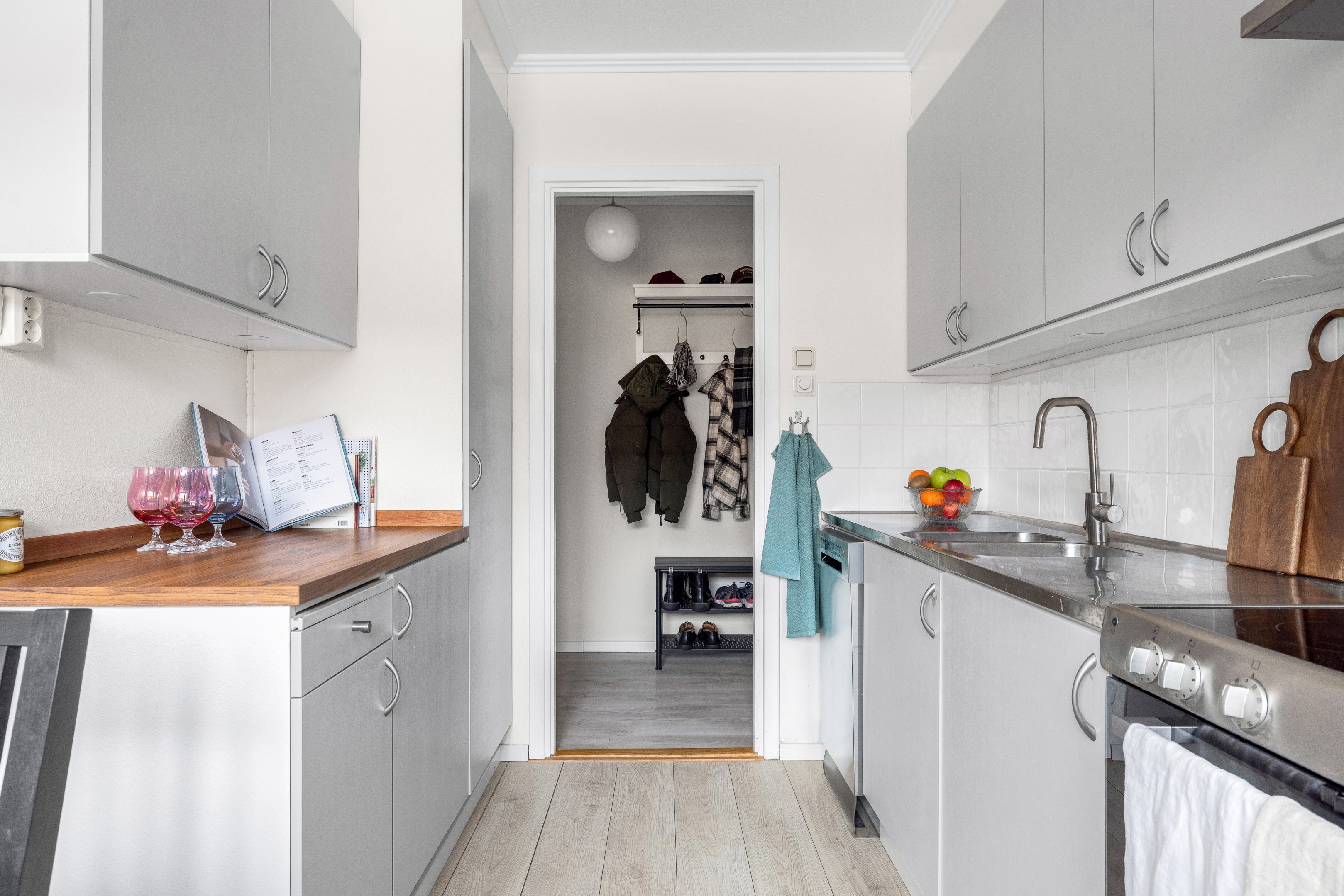 Bostadsbild från Hällbygatan 32B, Till salu i Luthagen, Uppsala