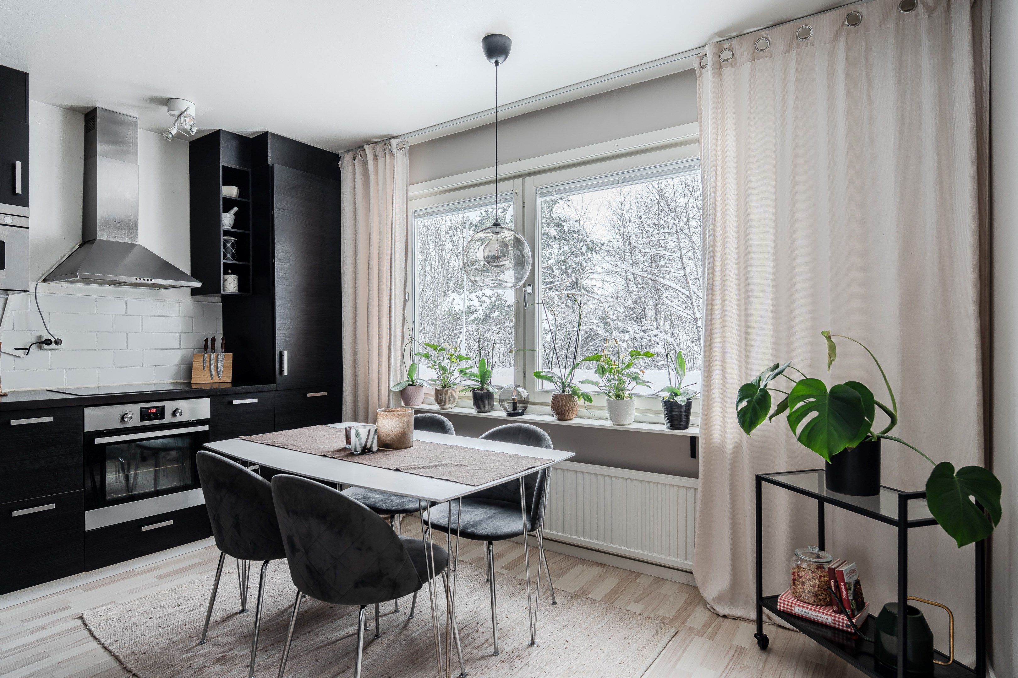 Bostadsbild från Ferlinsgatan 105, Till salu i Löten, Uppsala