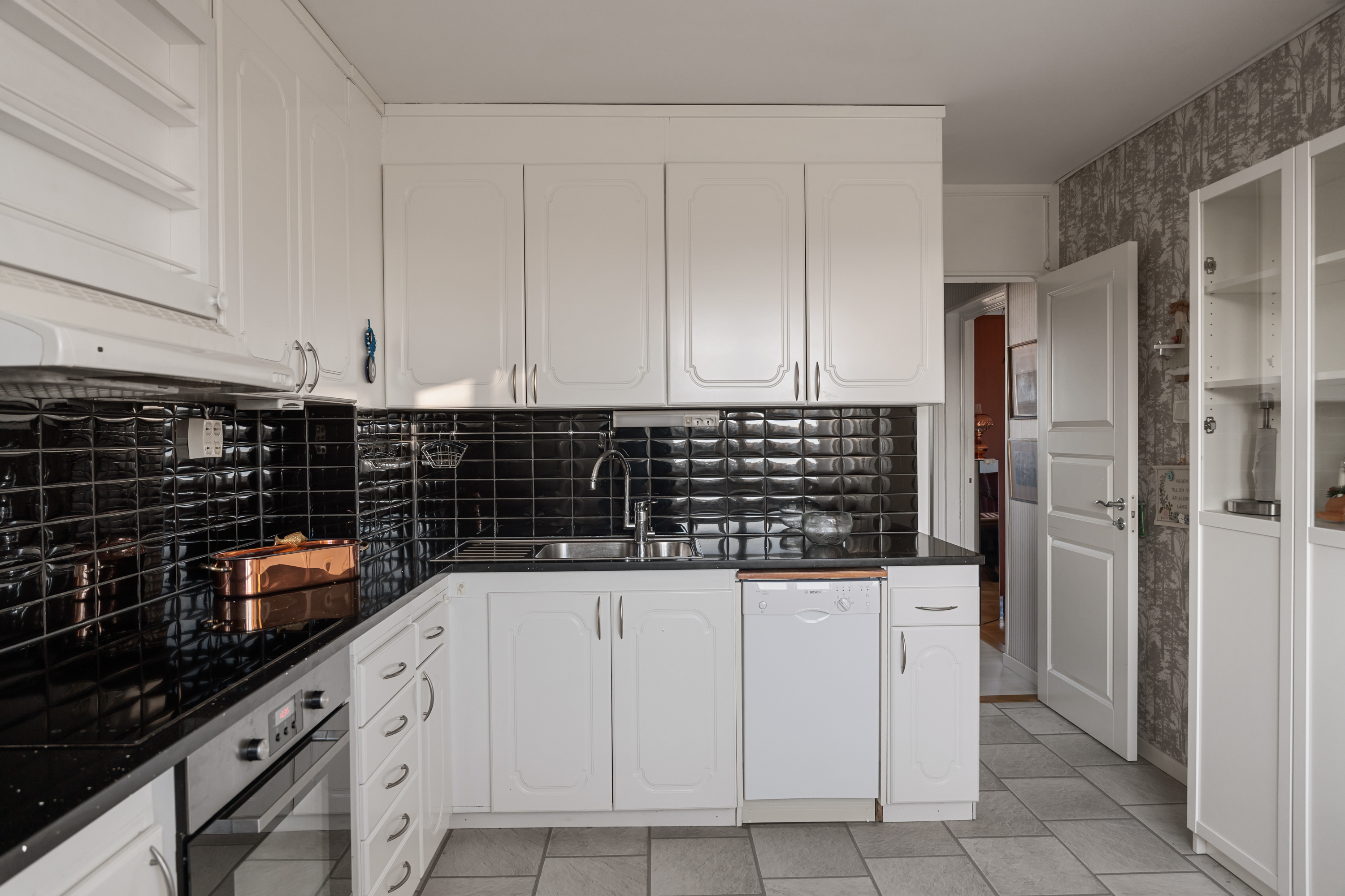 Bostadsbild från Henriksdalsringen 39, Såld i Henriksdalsberget, Nacka