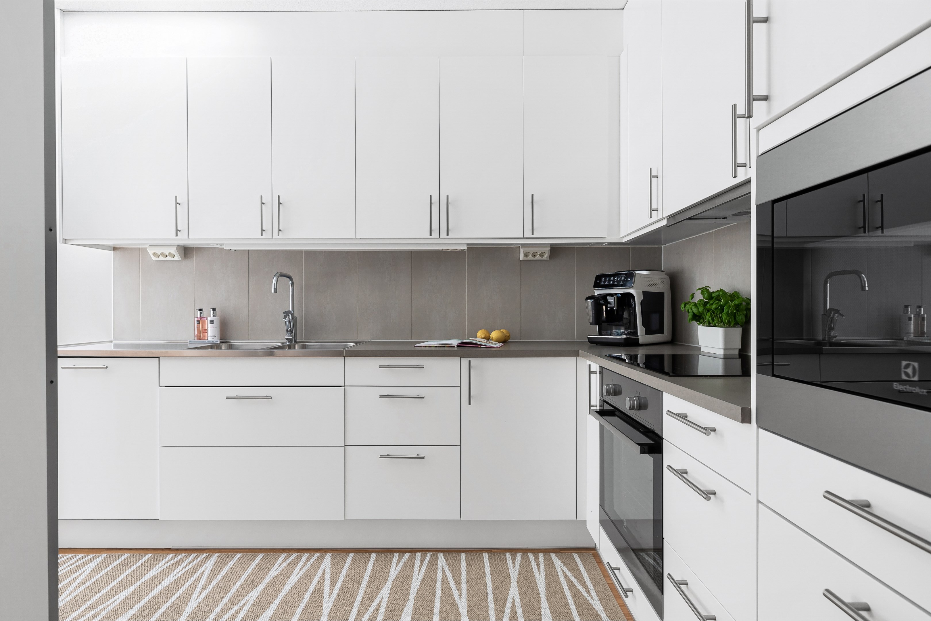 Bostadsbild från Fridensborgsvägen 153, Till salu i Järvastaden, Solna