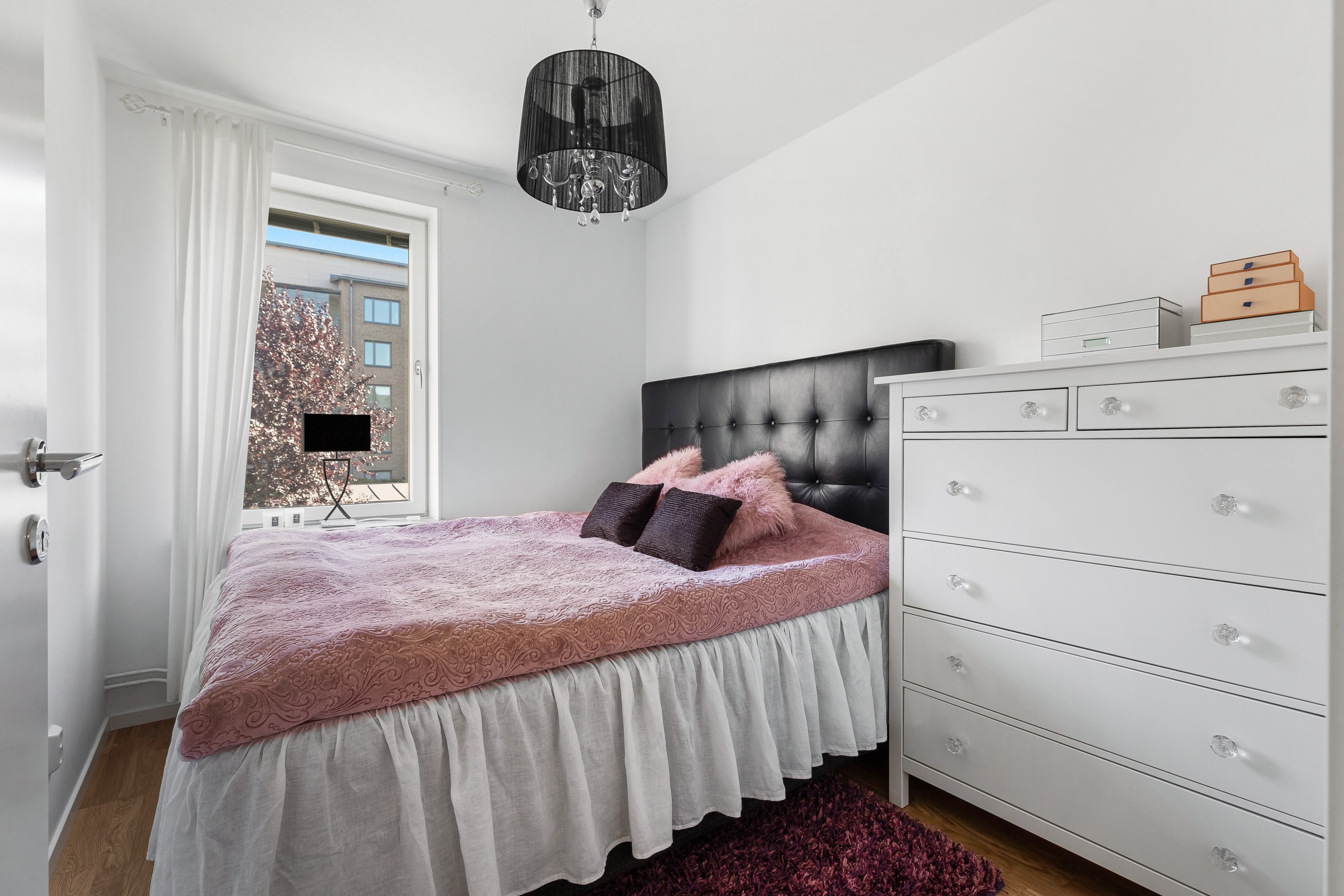 Bostadsbild från Fridensborgsvägen 153, Till salu i Järvastaden, Solna