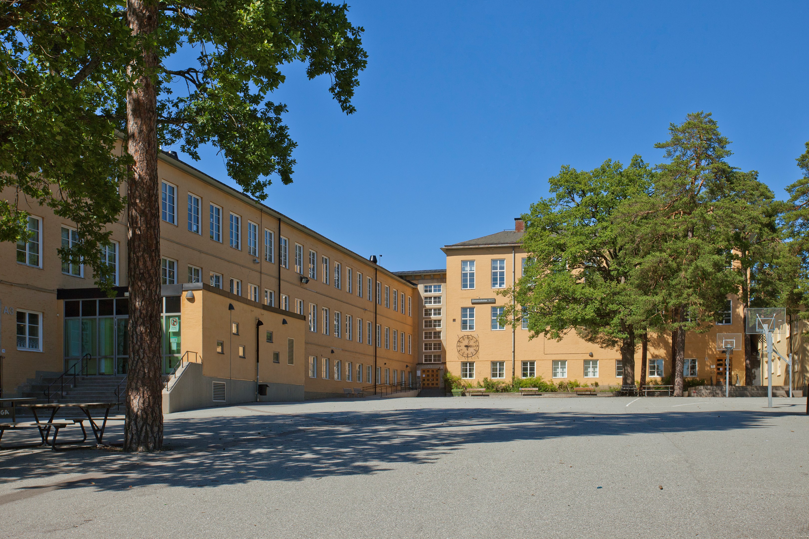 Bostadsbild från Västerled 102, Till salu i Bromma - Stora Mossen/Abrahamsberg, Stockholm